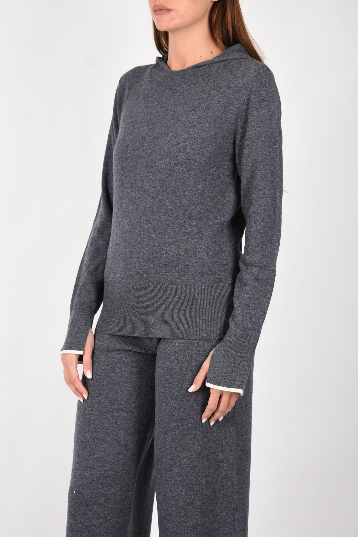 Maglia in lana con cappuccio 107203A3G1