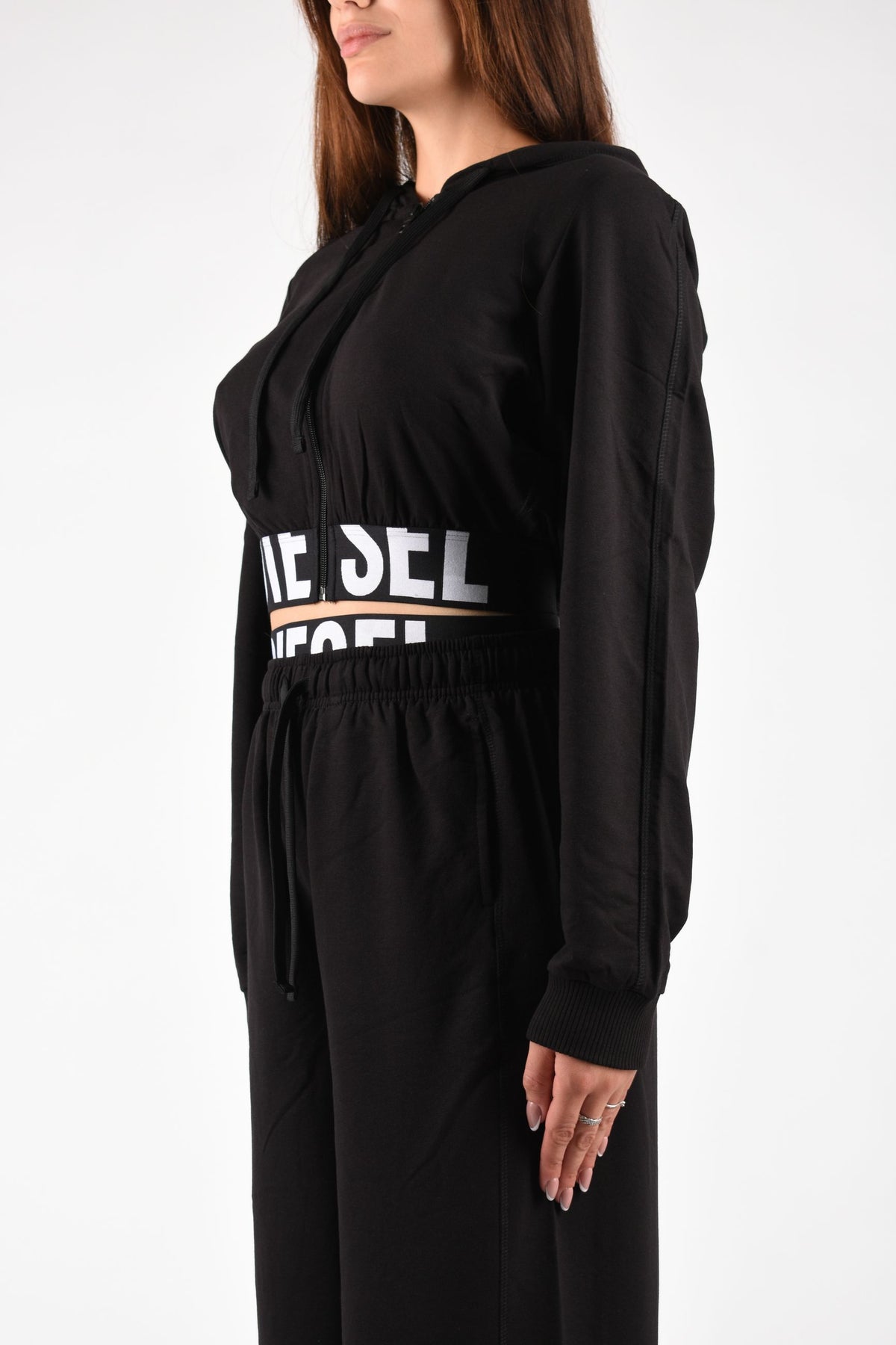 Felpa cropped con banda logo NIKA D-POP A227760IKBJ