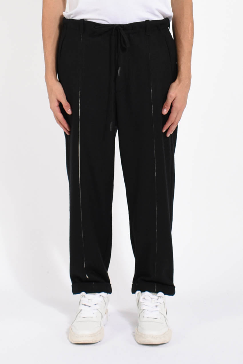 Pantaloni cropped