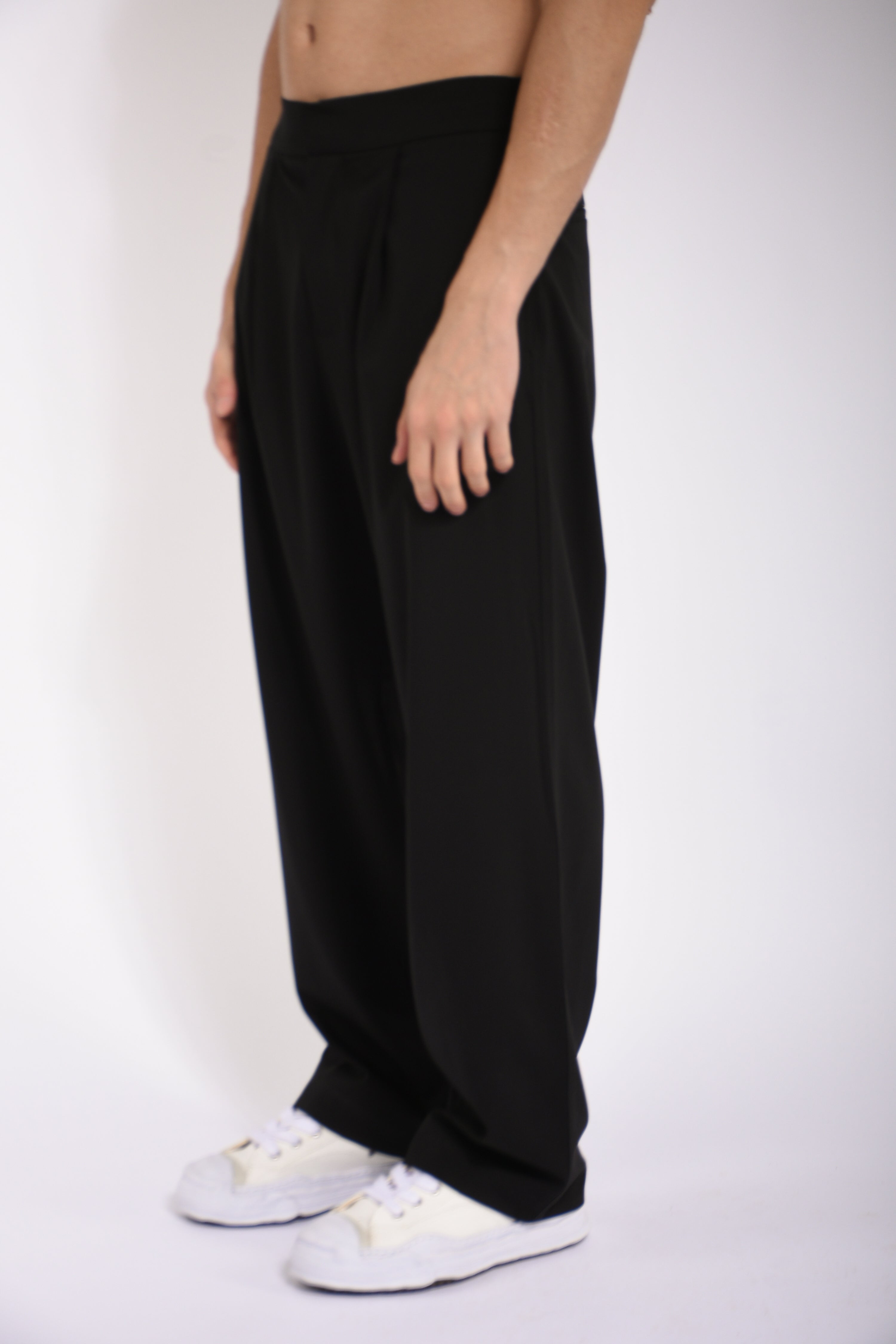 Pantaloni loose