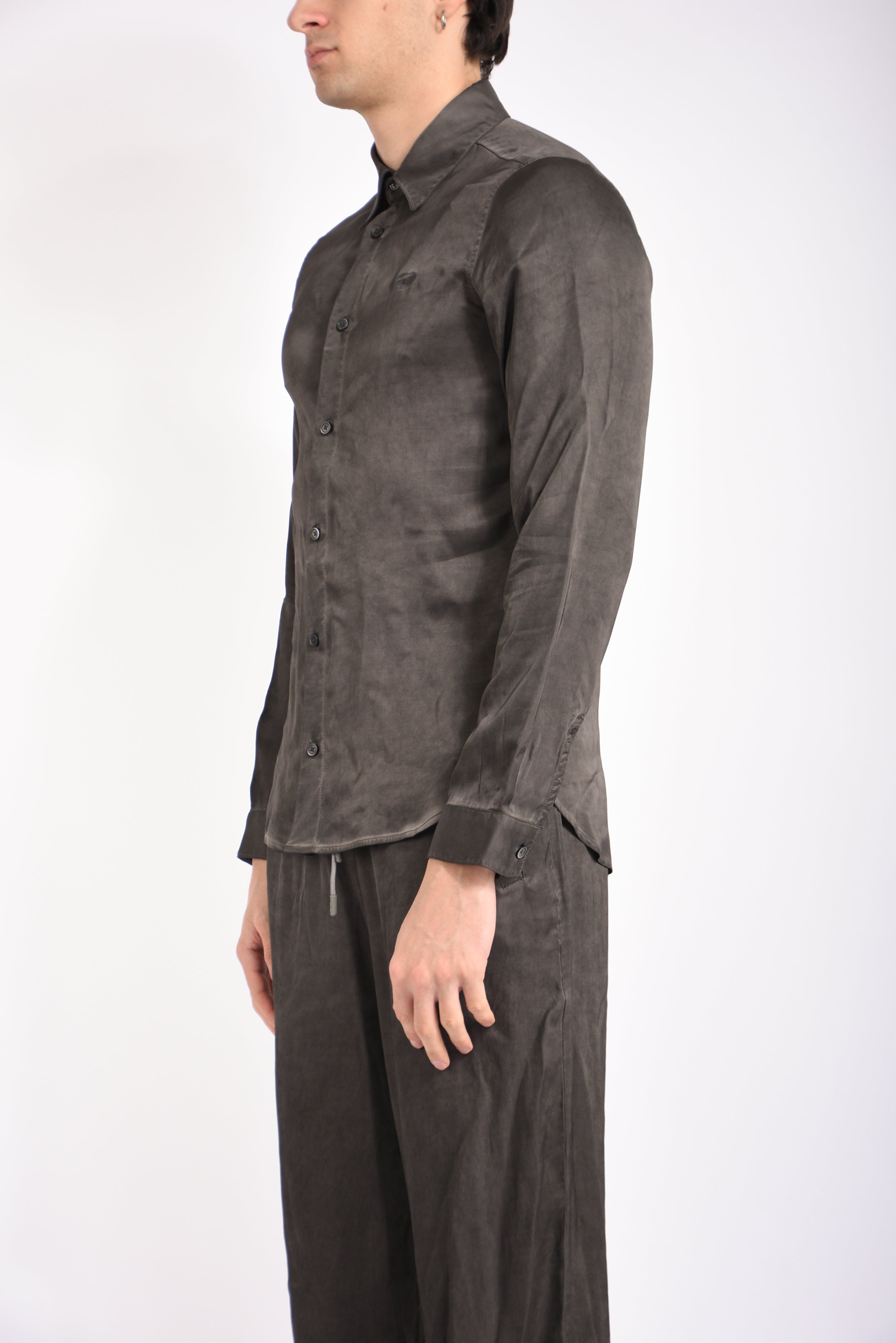 Camicia in viscosa fluida dirt wash