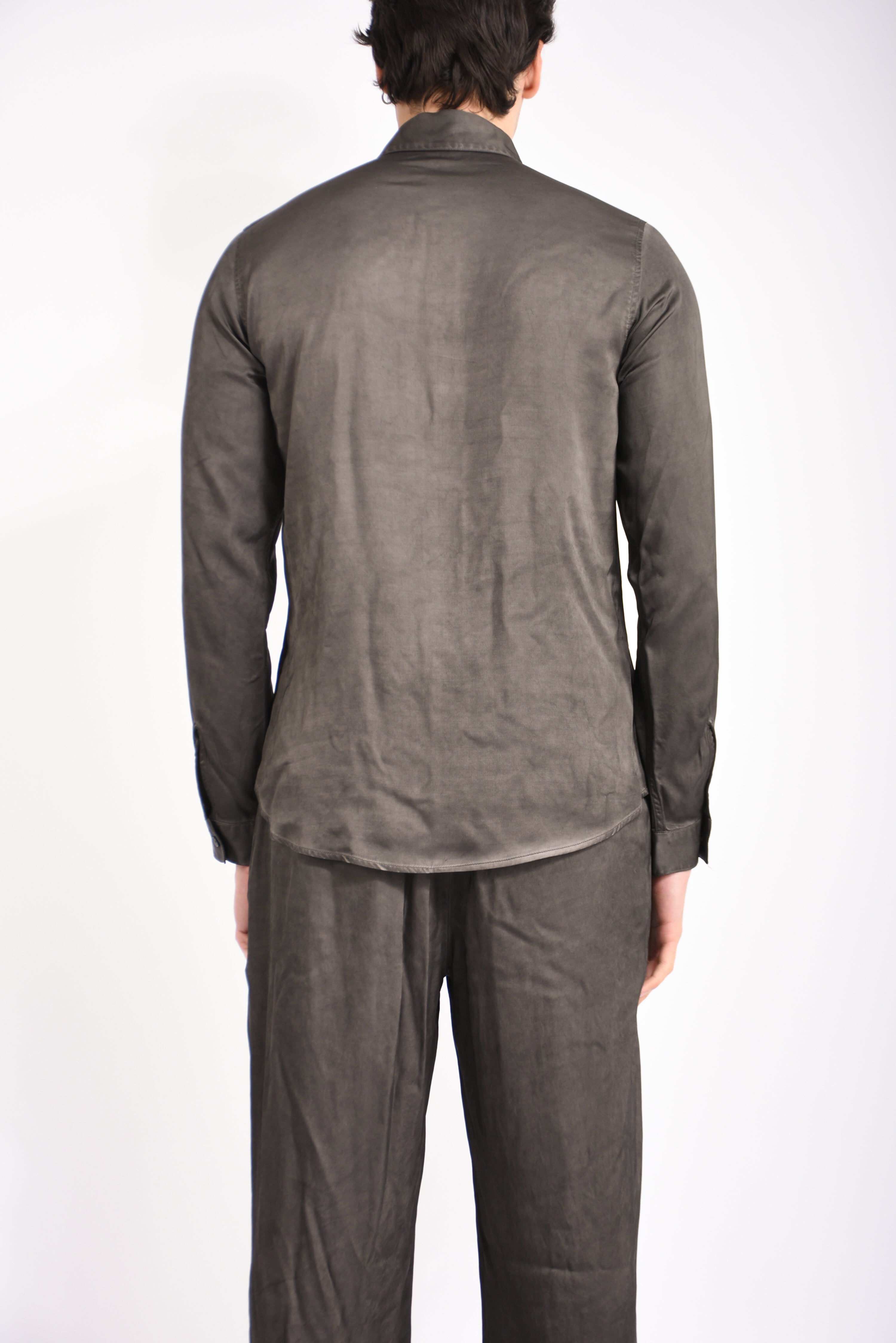 Camicia in viscosa fluida dirt wash