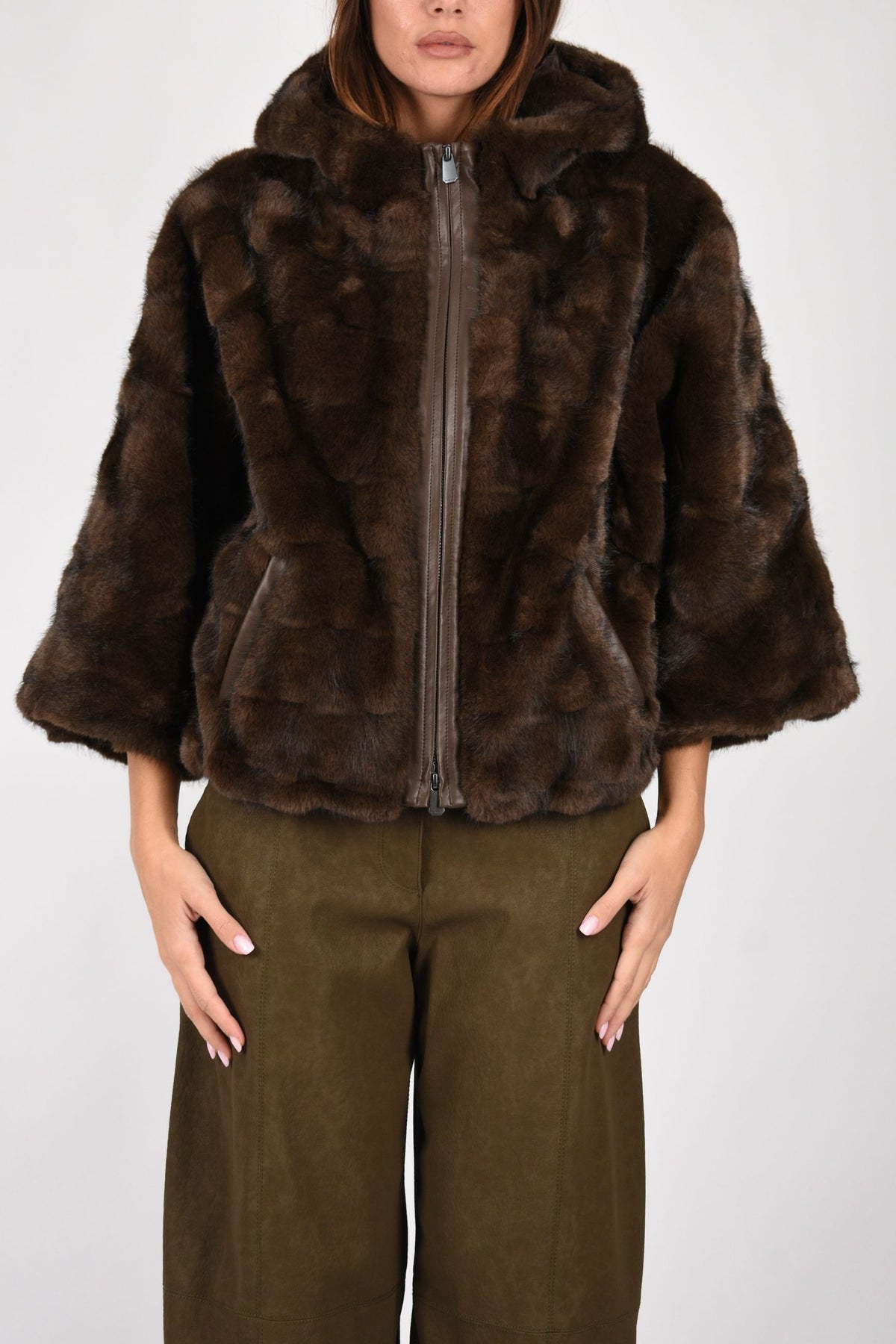 Giacca blouson effetto pelliccia con cappuccio 107054A3C5