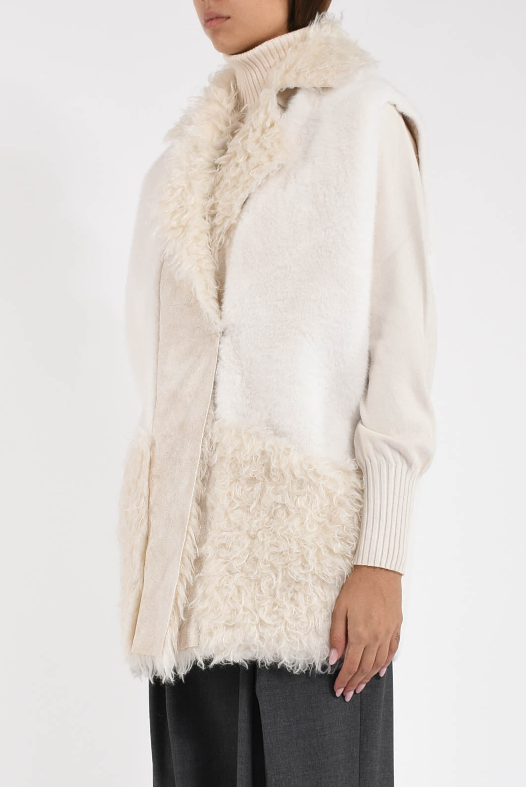 gilet con inserti in ecofur