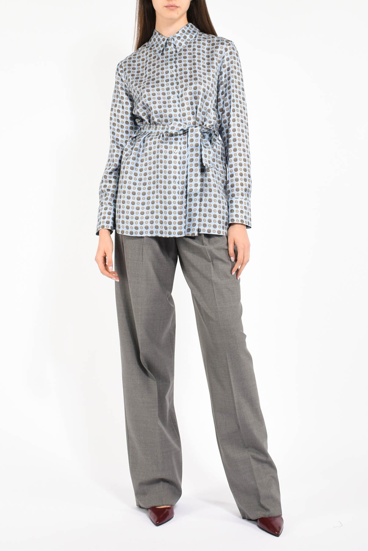 pantaloni in lana modello entrata