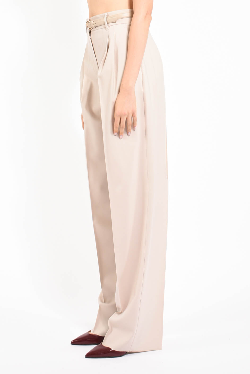 pantaloni in lana modello entrata