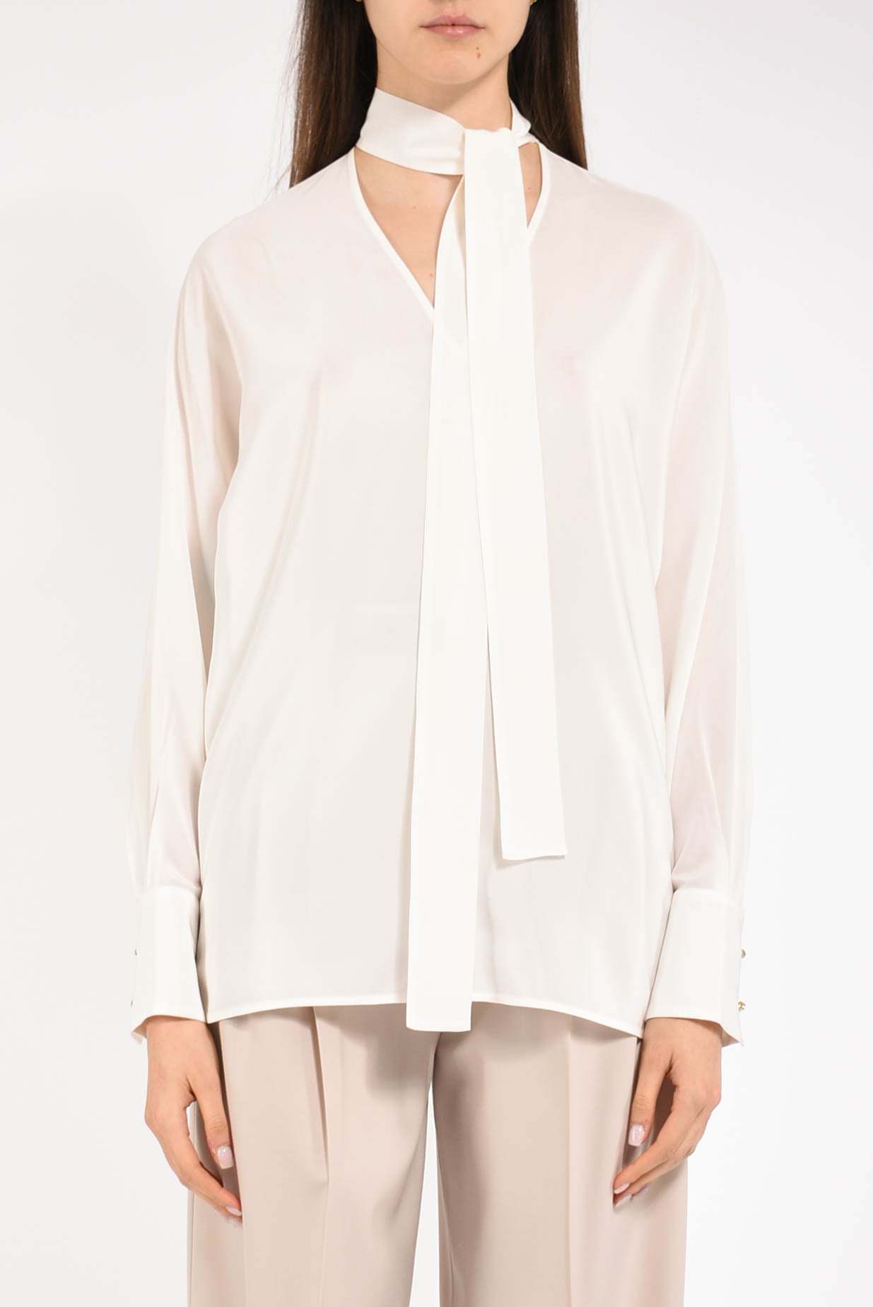 Blusa in seta modello caco