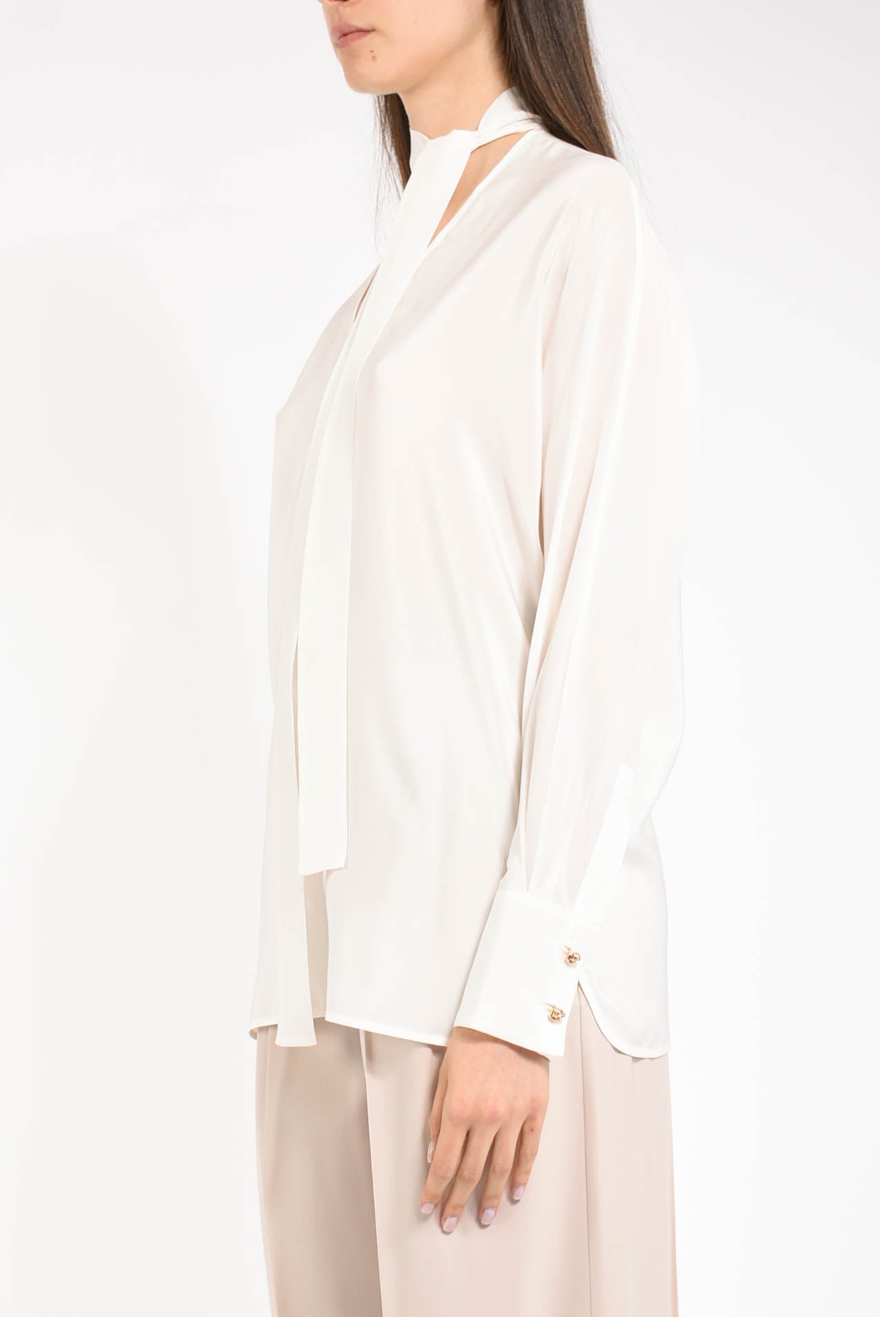 Blusa in seta modello caco