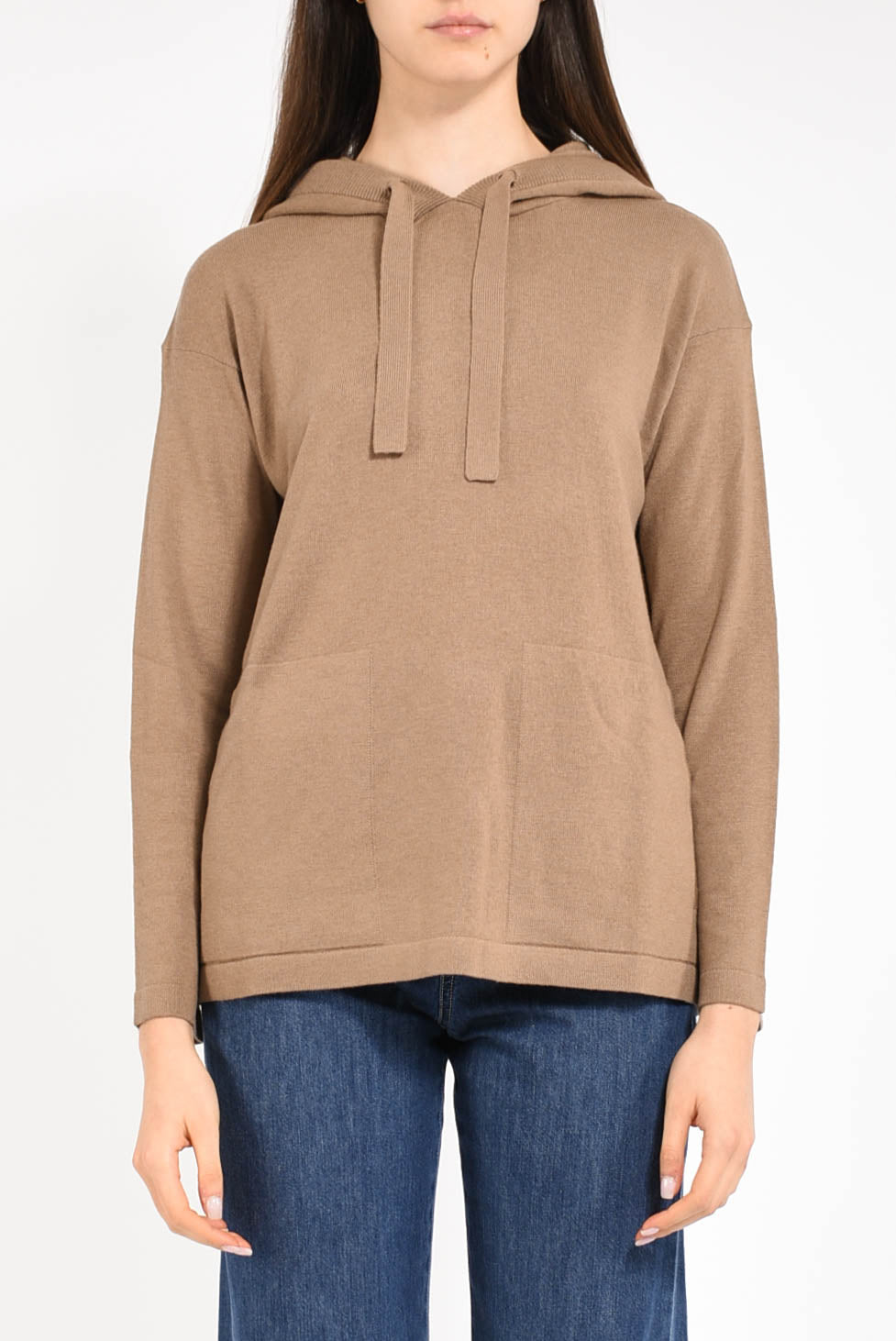 maglia in lana con cappuccio modello eroico