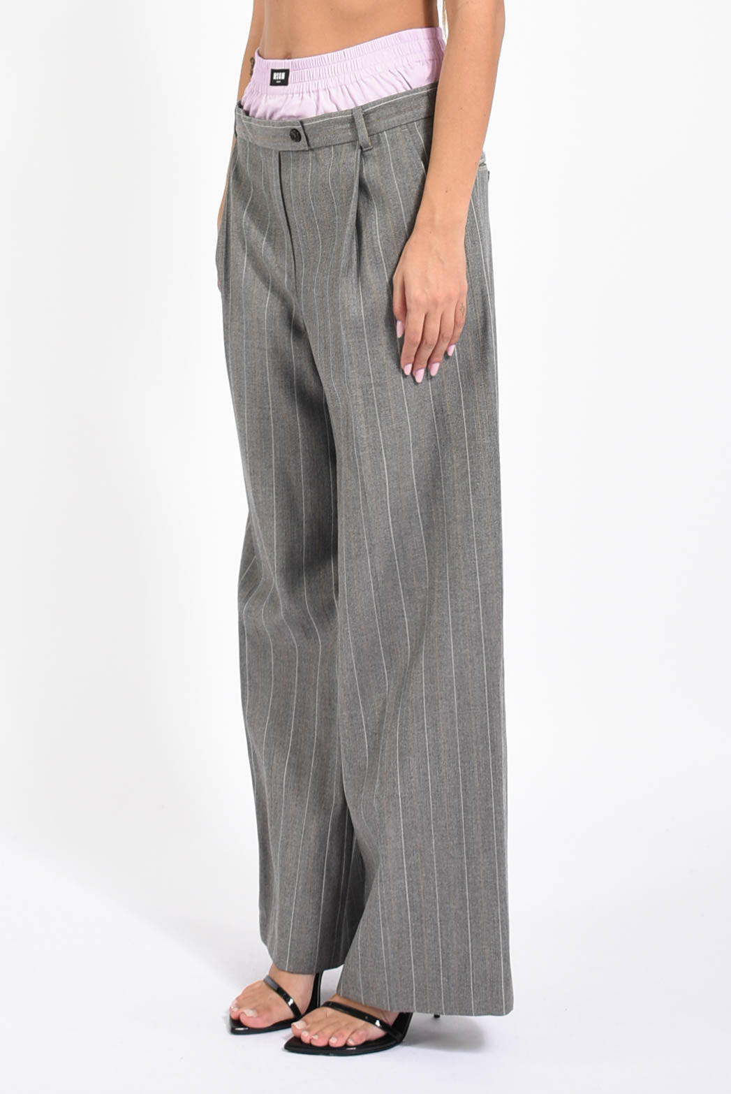 pantaloni a gamba ampia