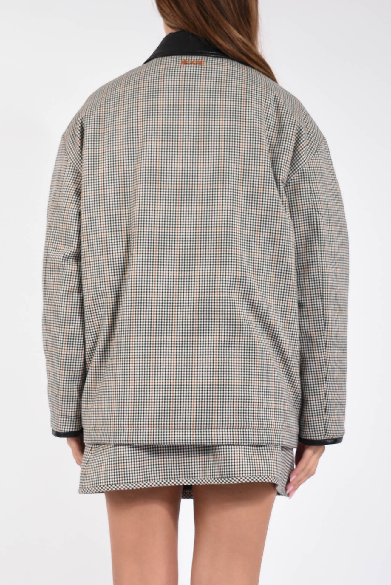 Giubbino in micro check con ricami floreali