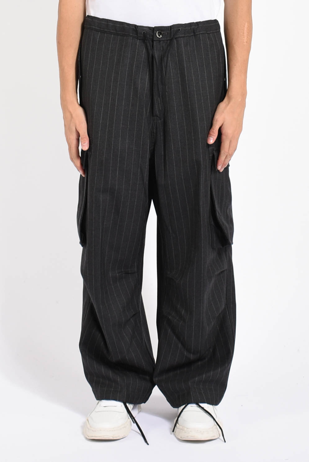 Pantaloni gessati cargo in lana