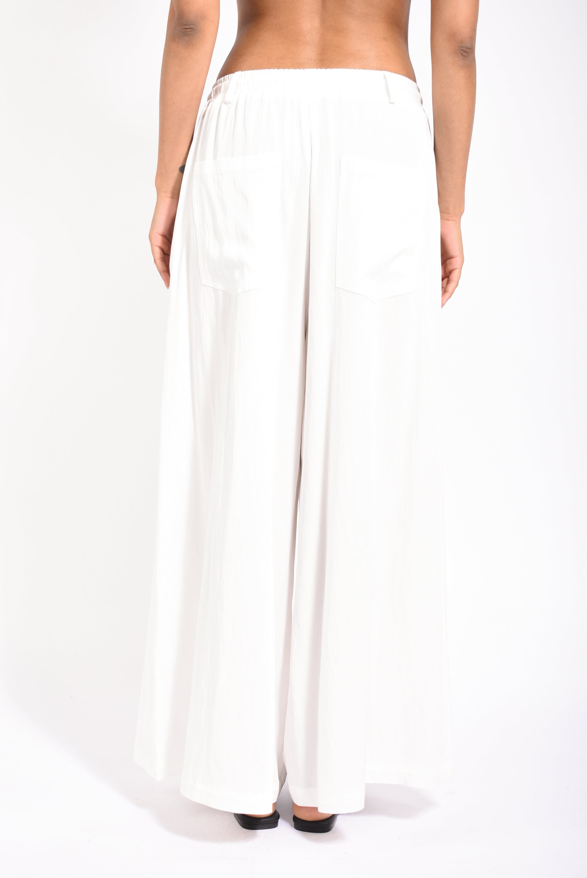 pantaloni a gamba larga