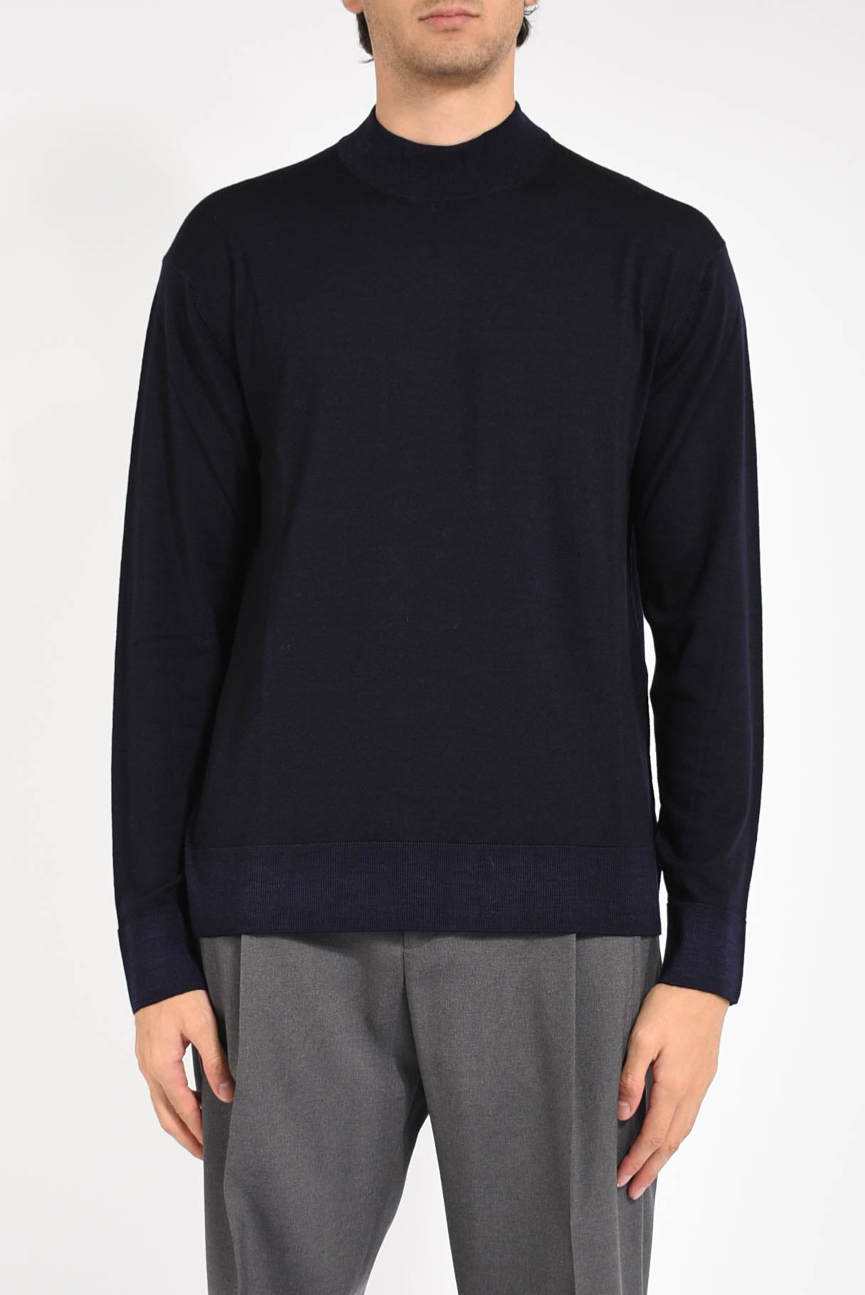 Maglia in lana vergine