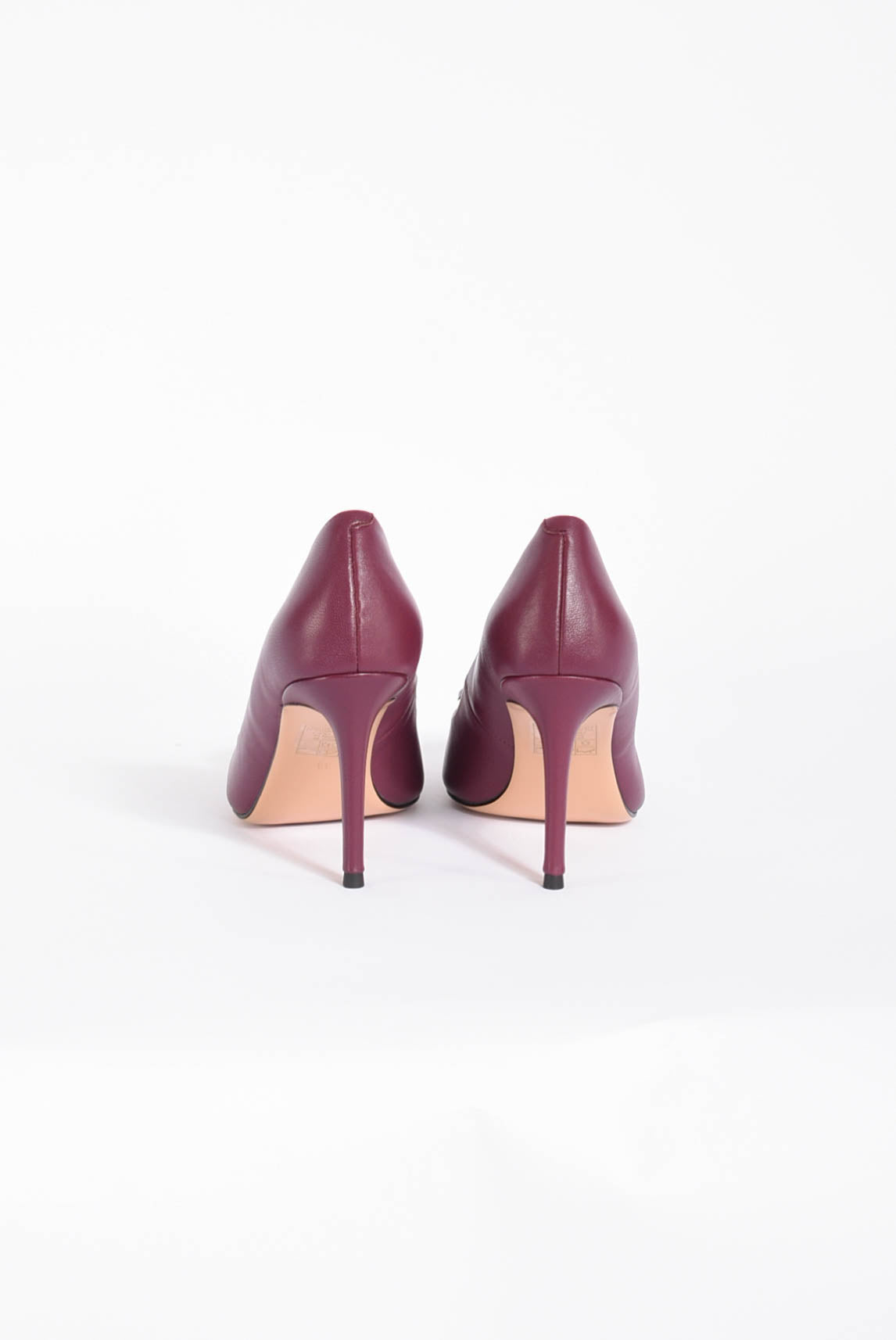 Décolleté in pelle con Oval T