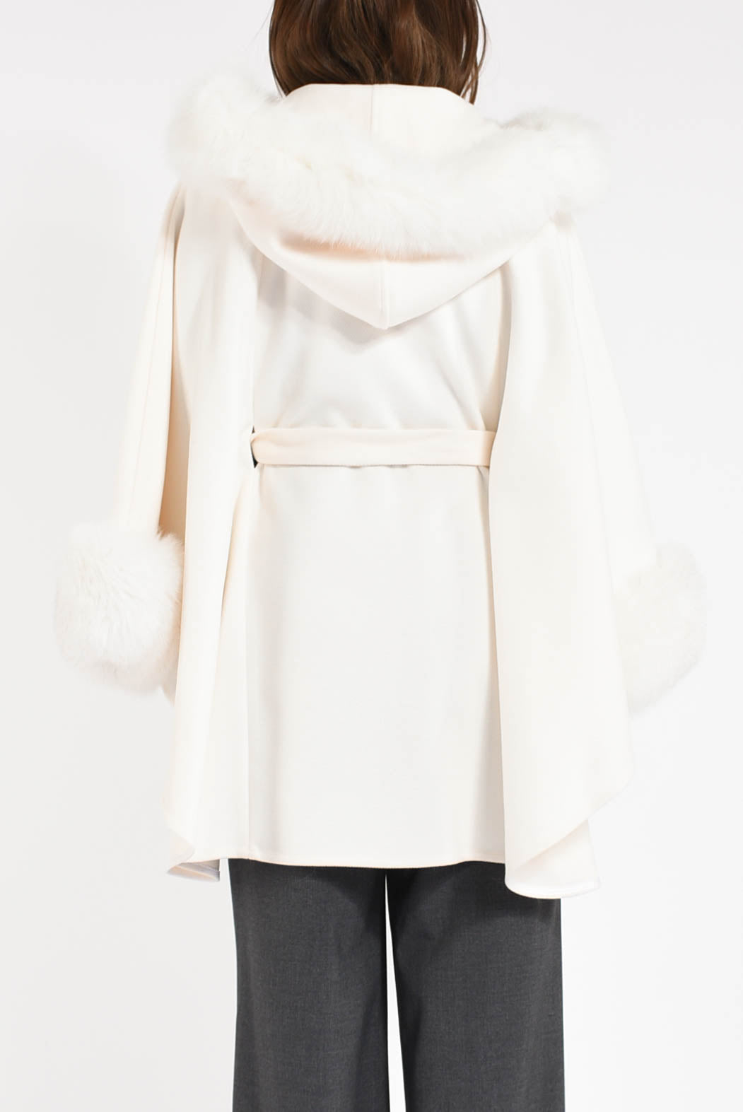 mantella in lana e volpe