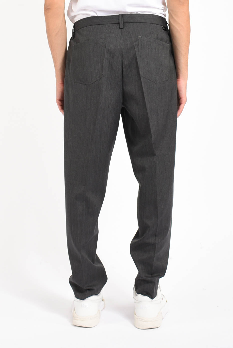 Pantaloni in fresco lana