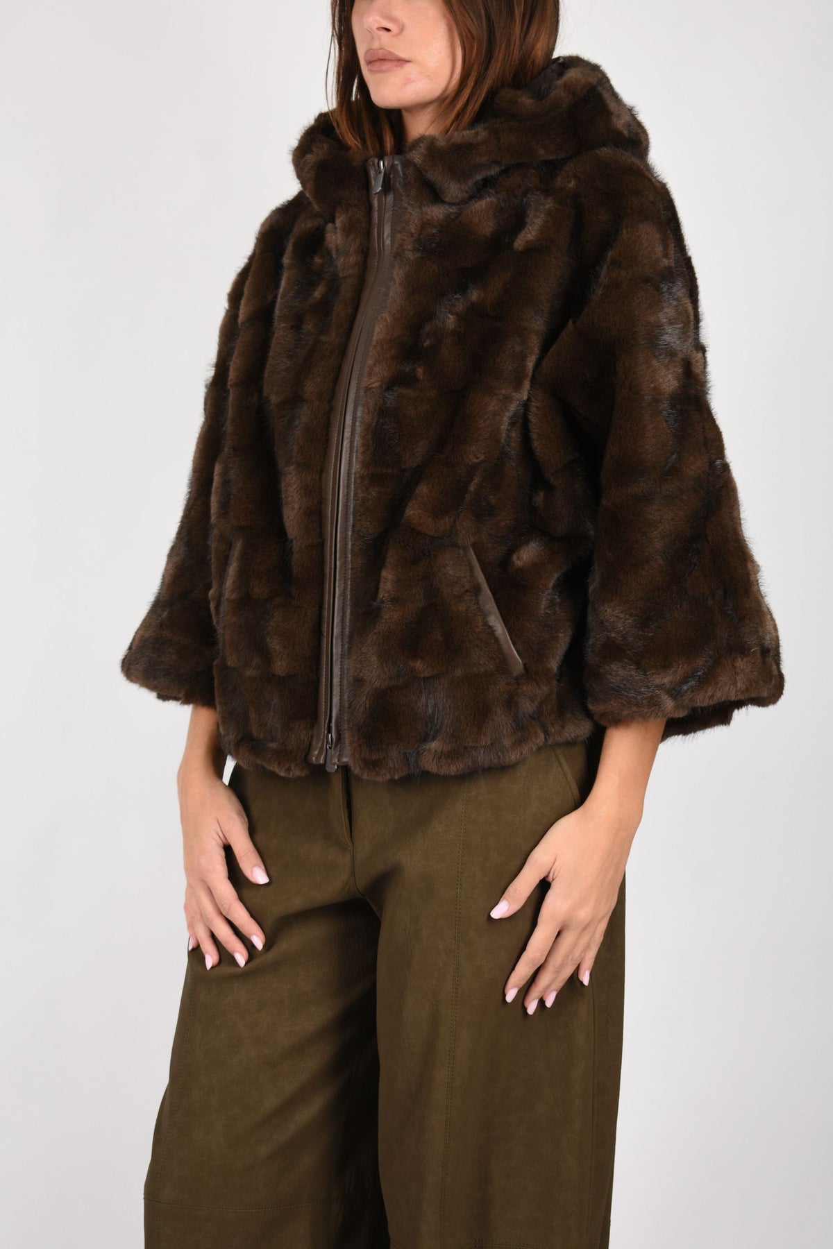 Giacca blouson effetto pelliccia con cappuccio 107054A3C5