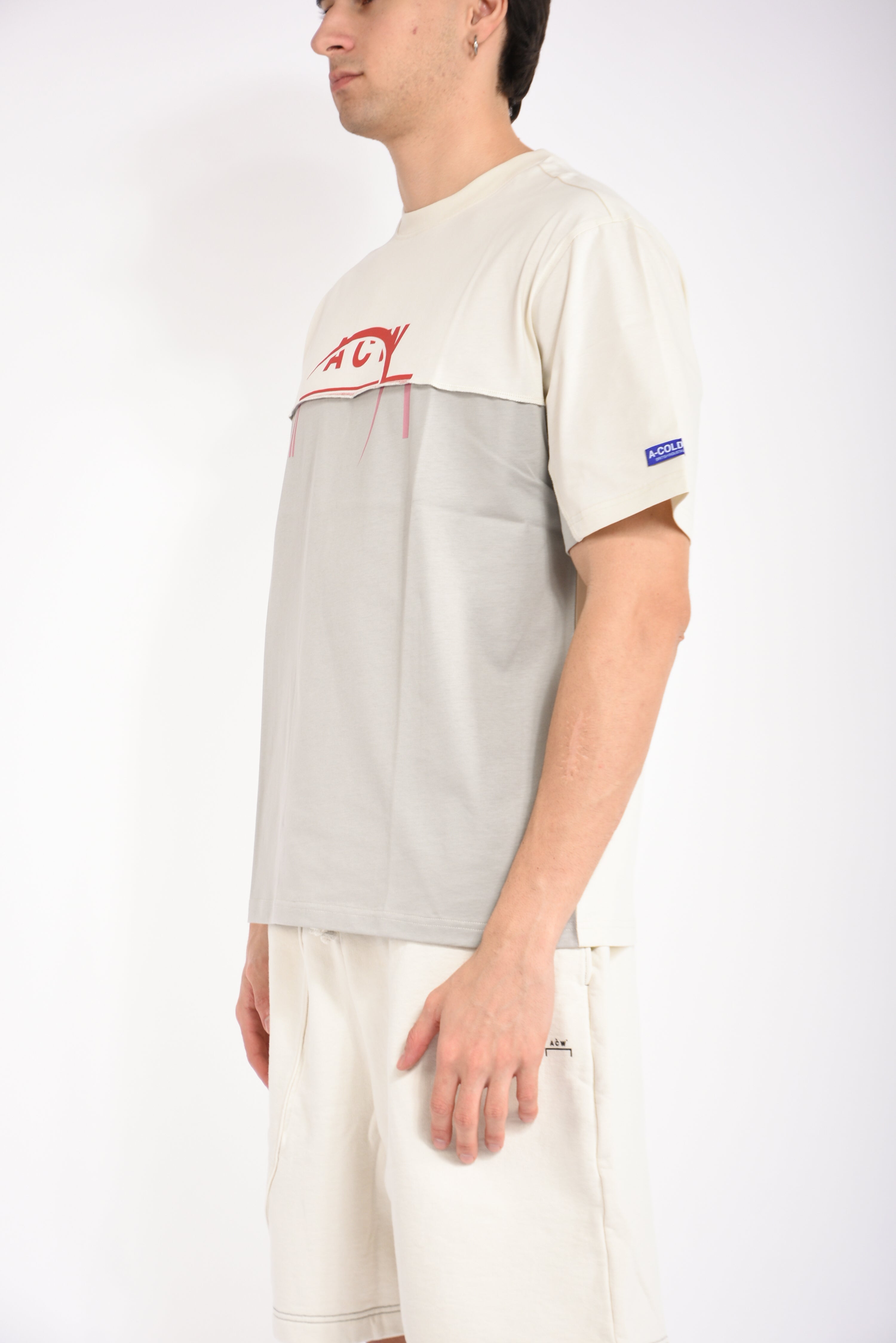 t-shirt split logo