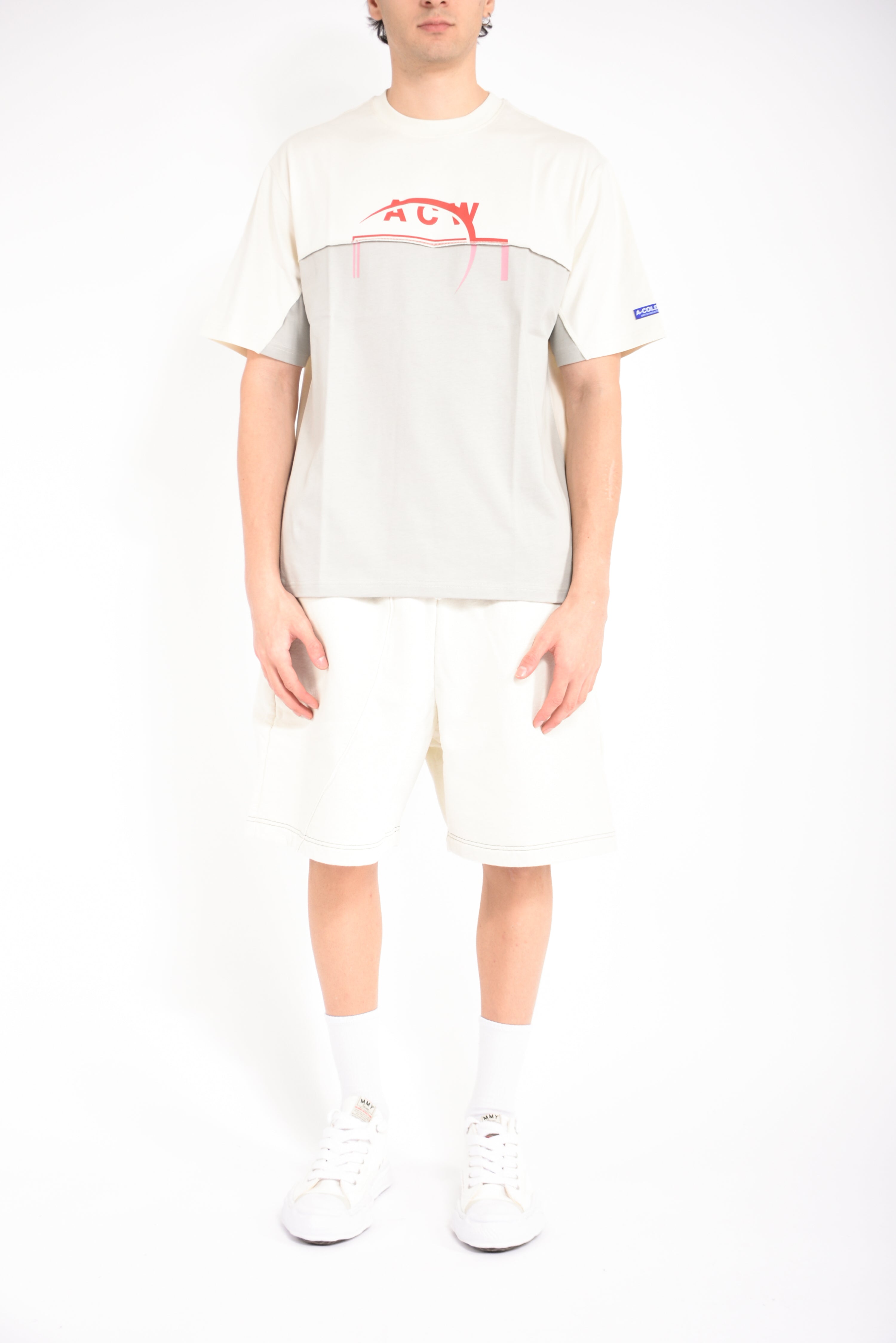 t-shirt split logo