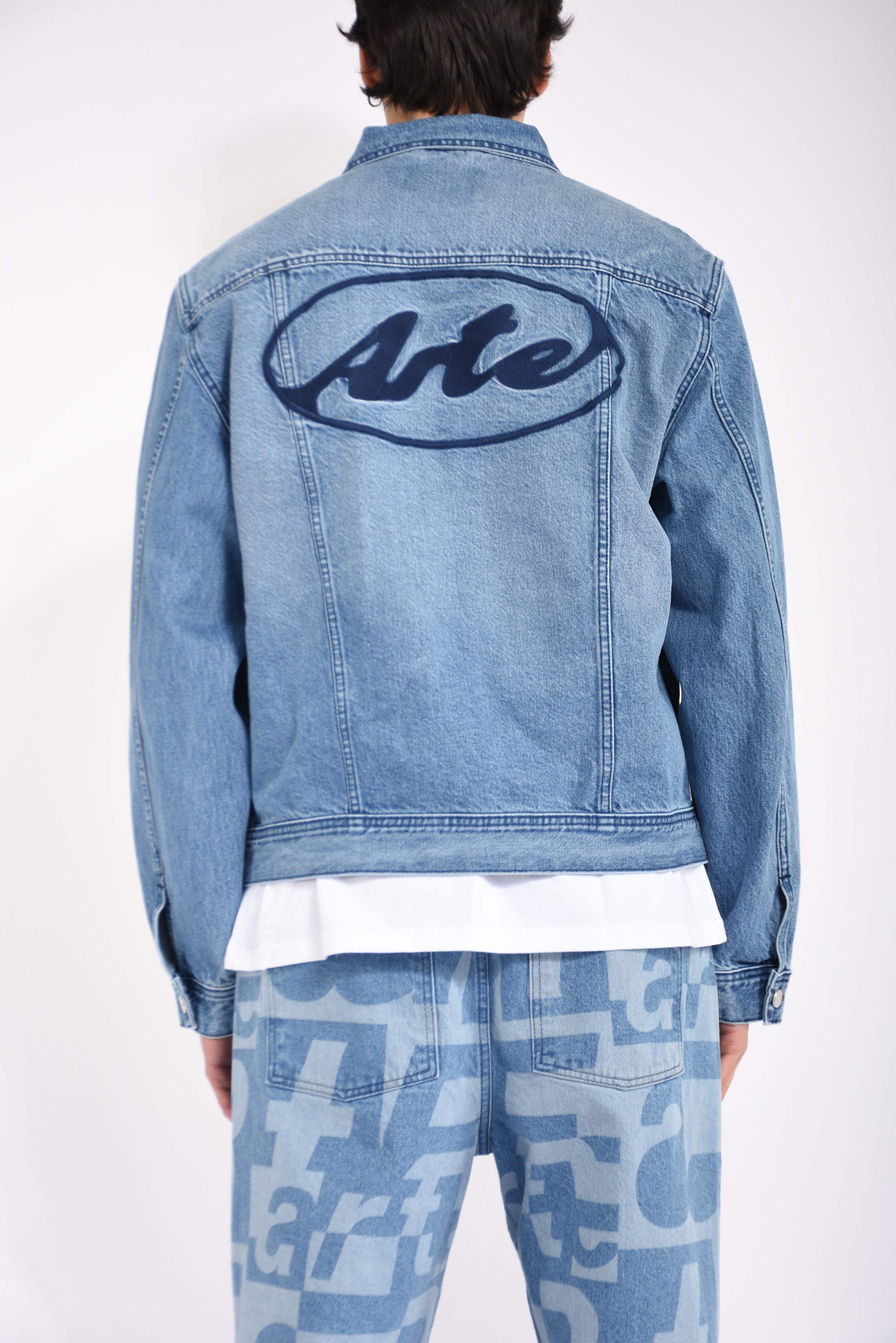 giubbino circle logo