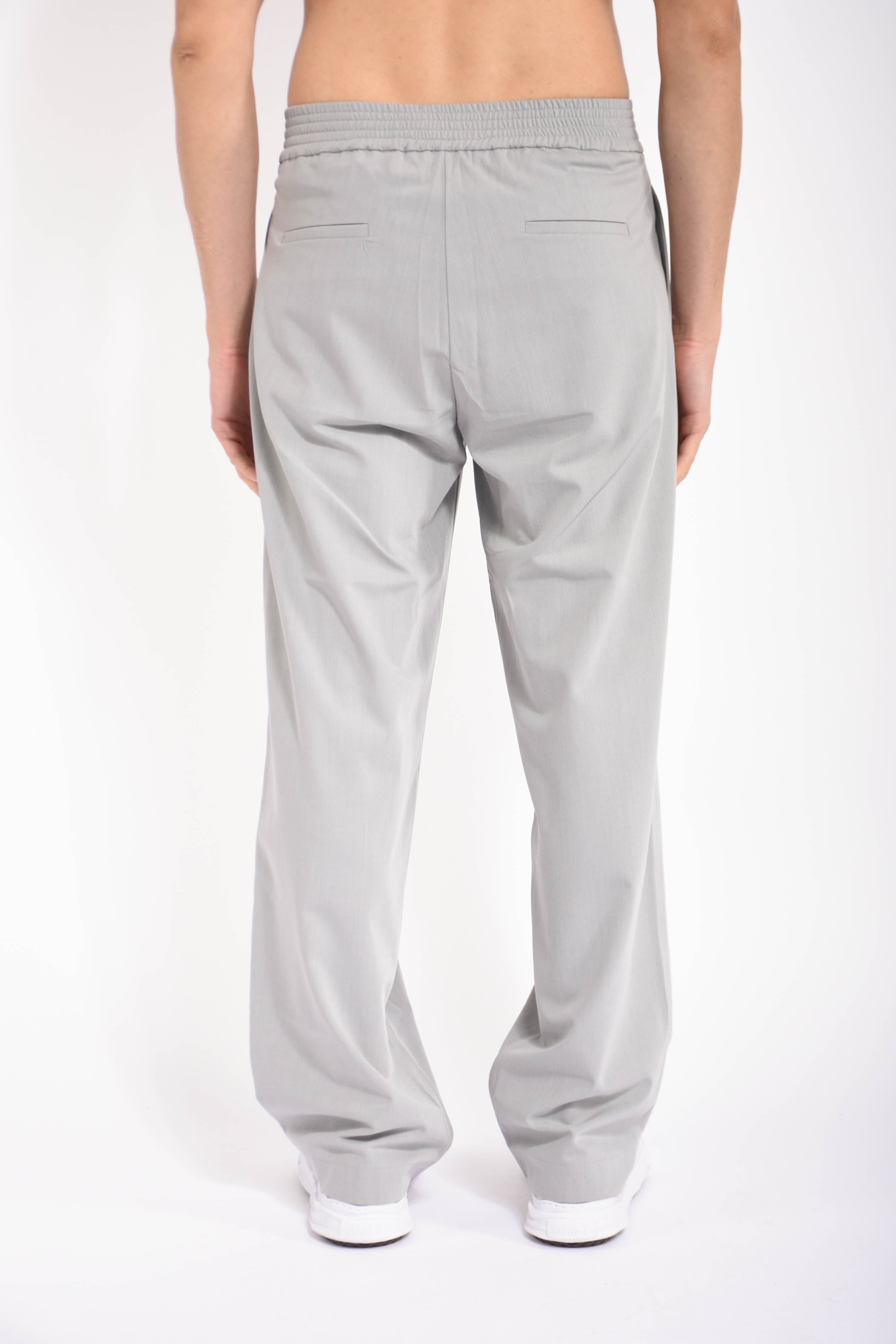 Pantaloni loose