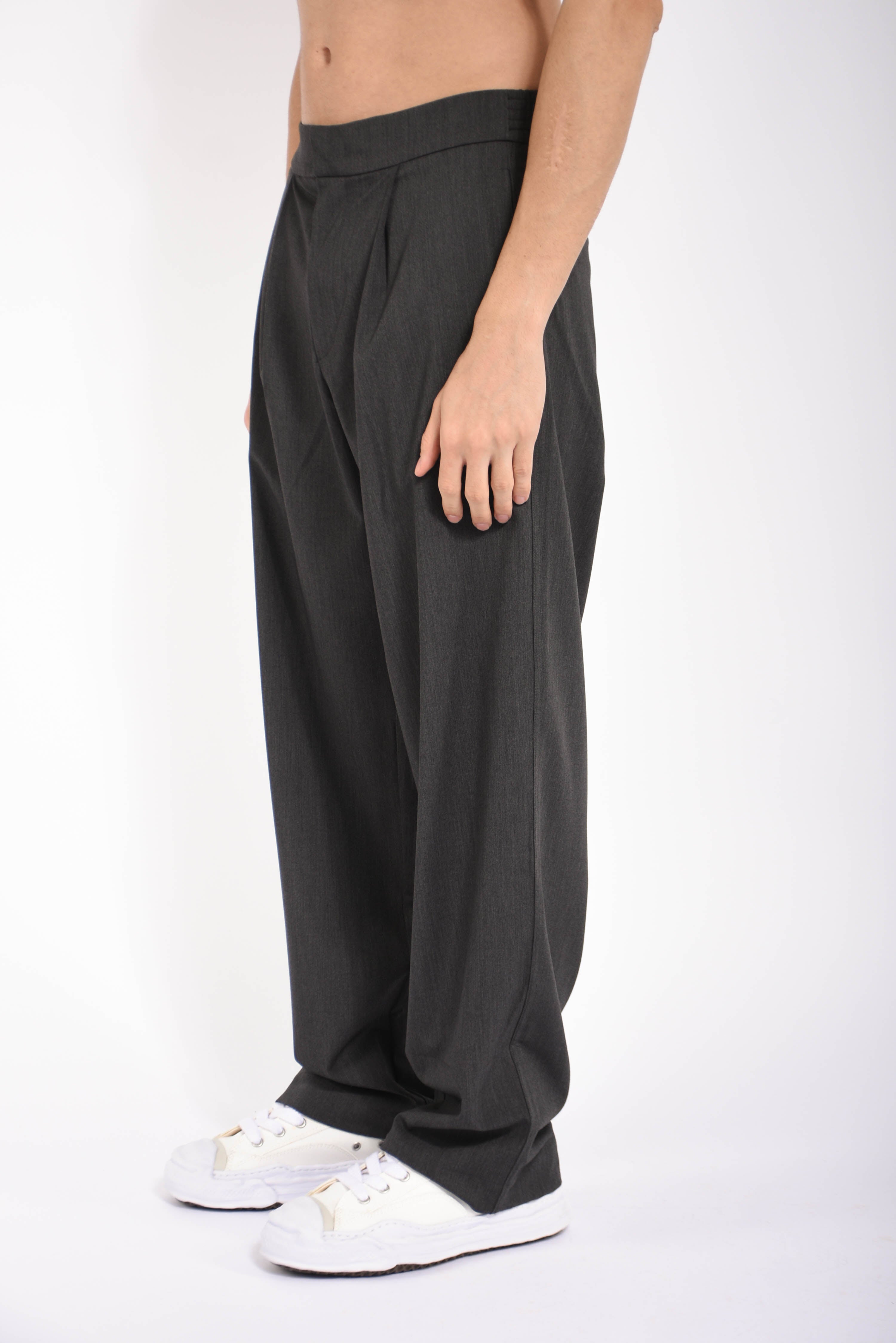 Pantaloni loose