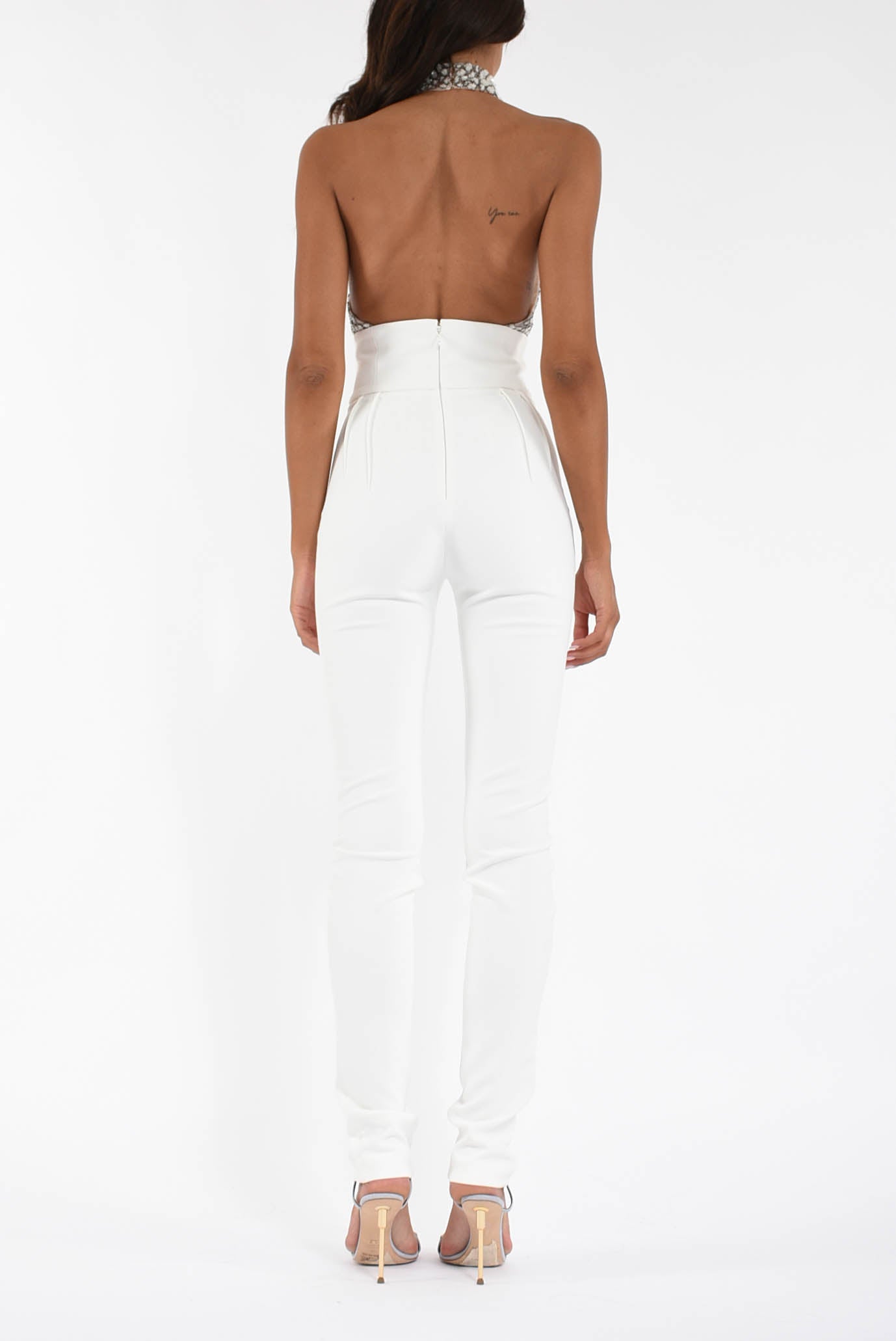 Tuta in tulle e crêpe con ricami cocco