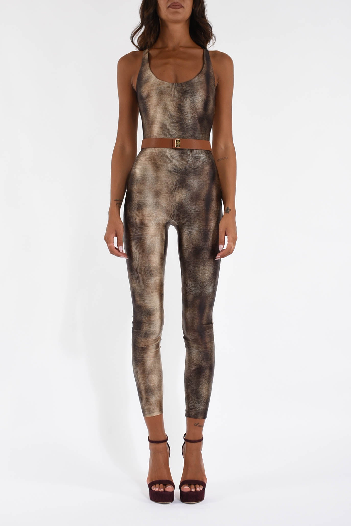 Tuta in lycra con stampa pitone e cintura