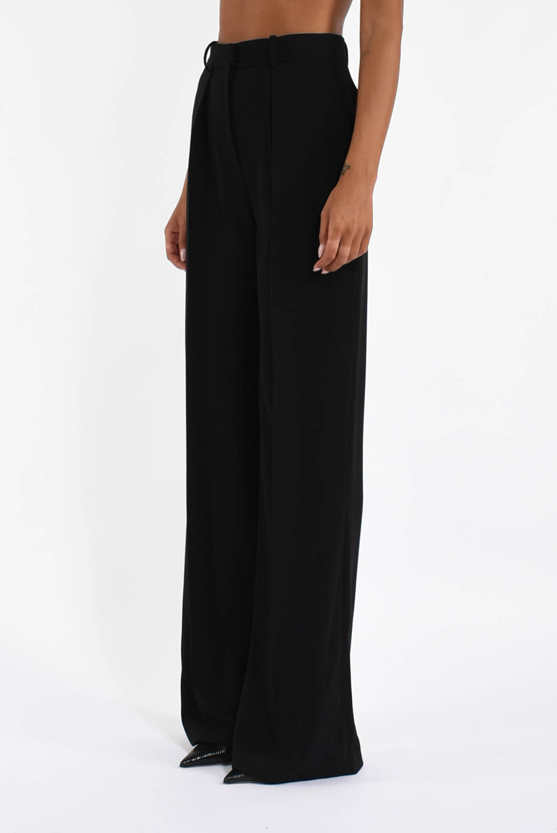 Pantaloni in crêpe fluido