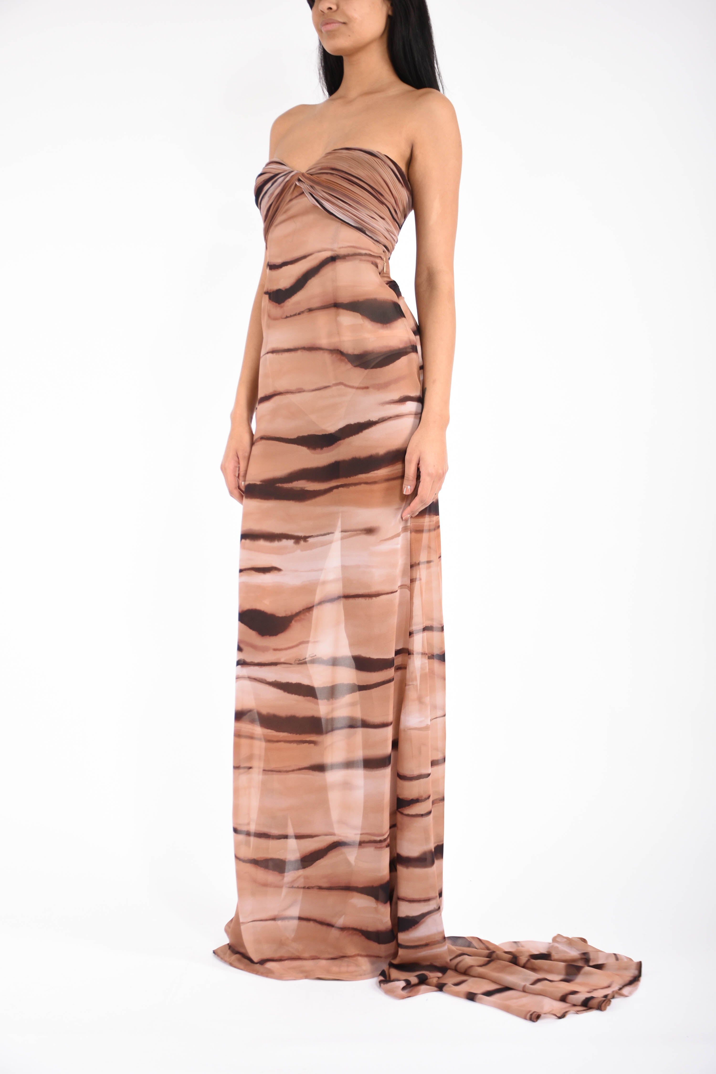 abito lungo in chiffon con stampa tigre