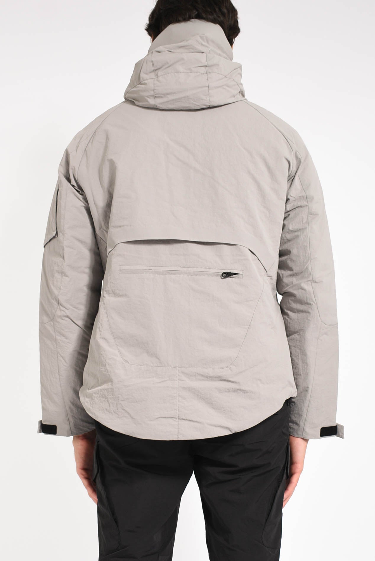 Piumino in nylon idrorepellente