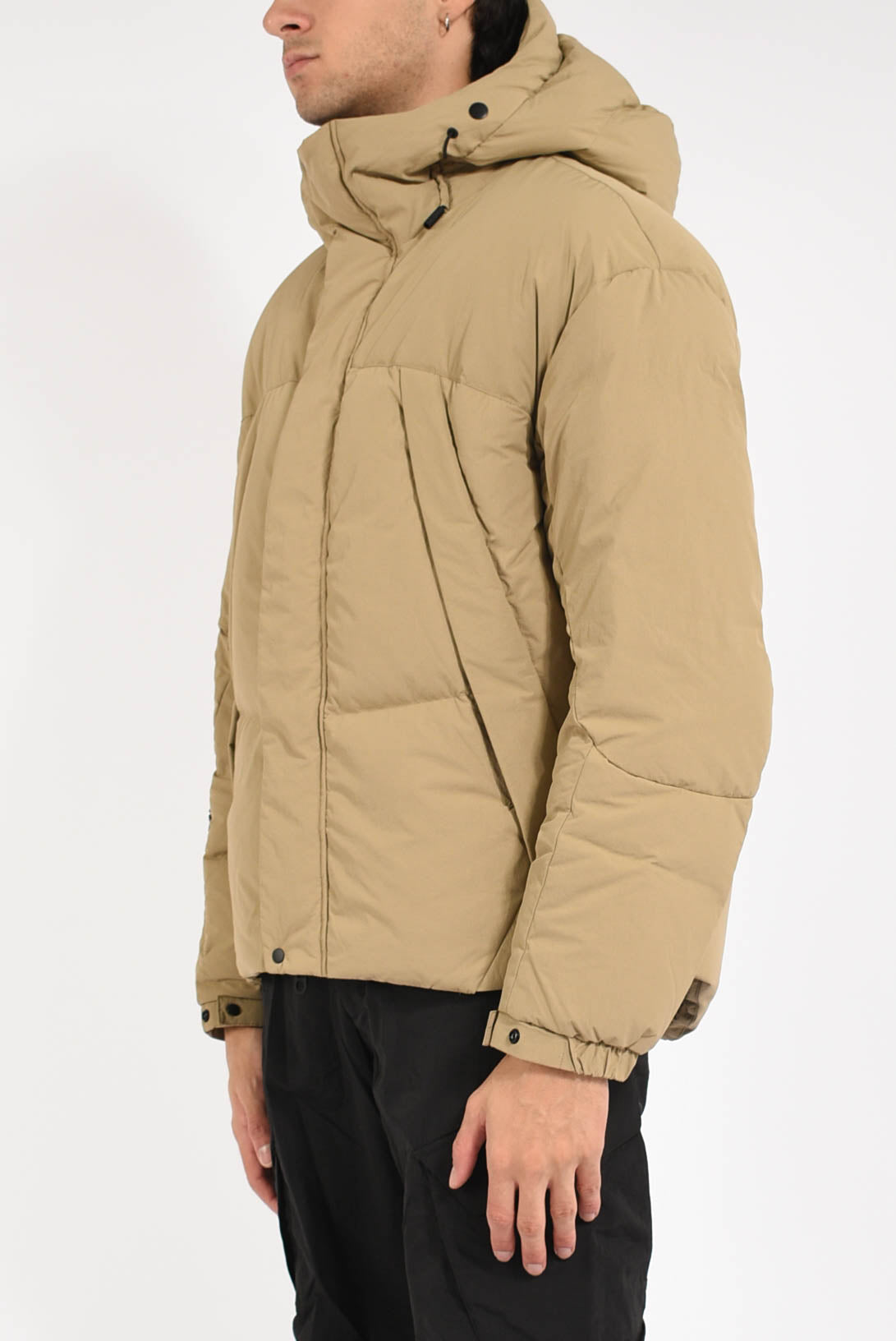 Piumino in nylon idrorepellente