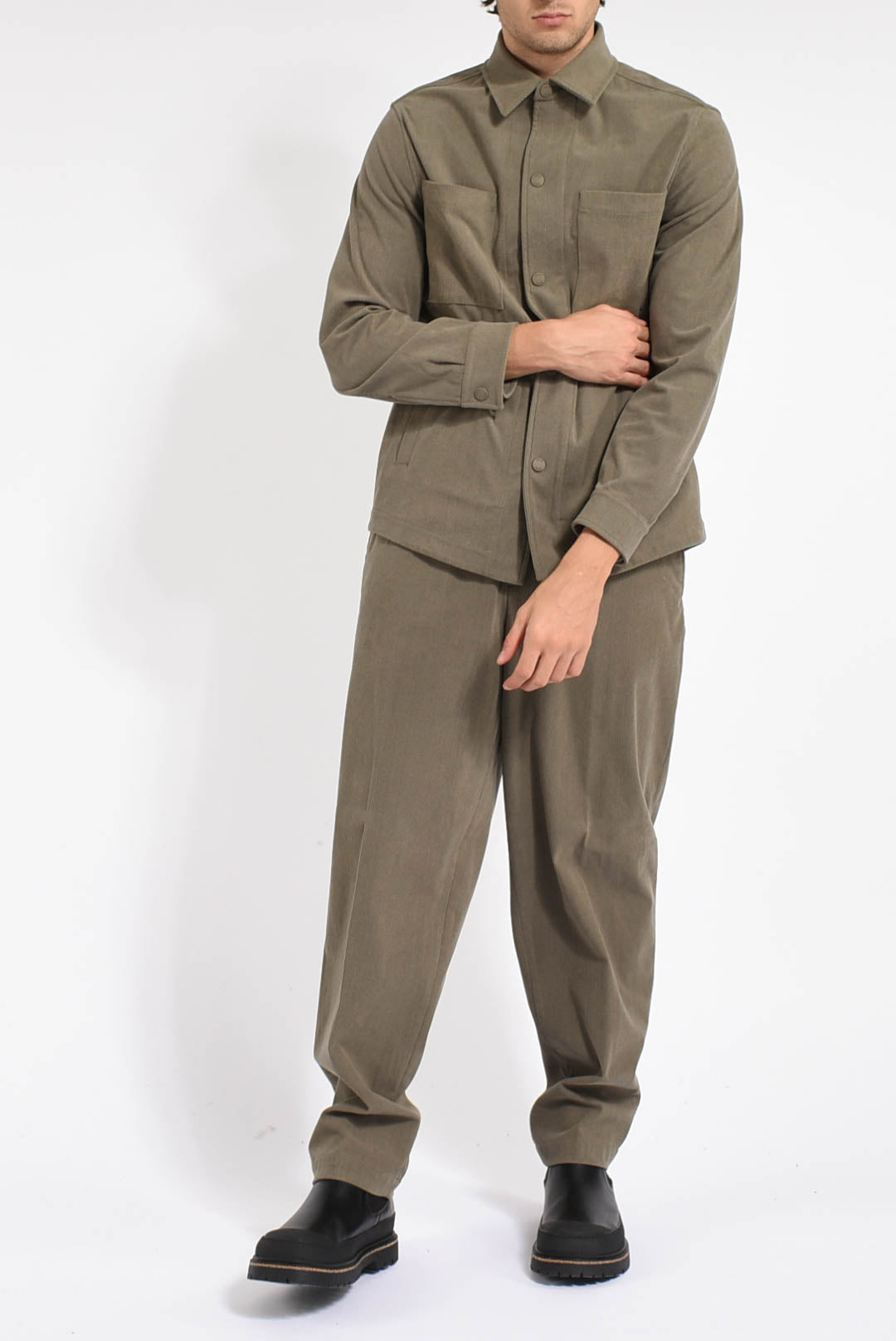 Pantaloni a velluto a coste