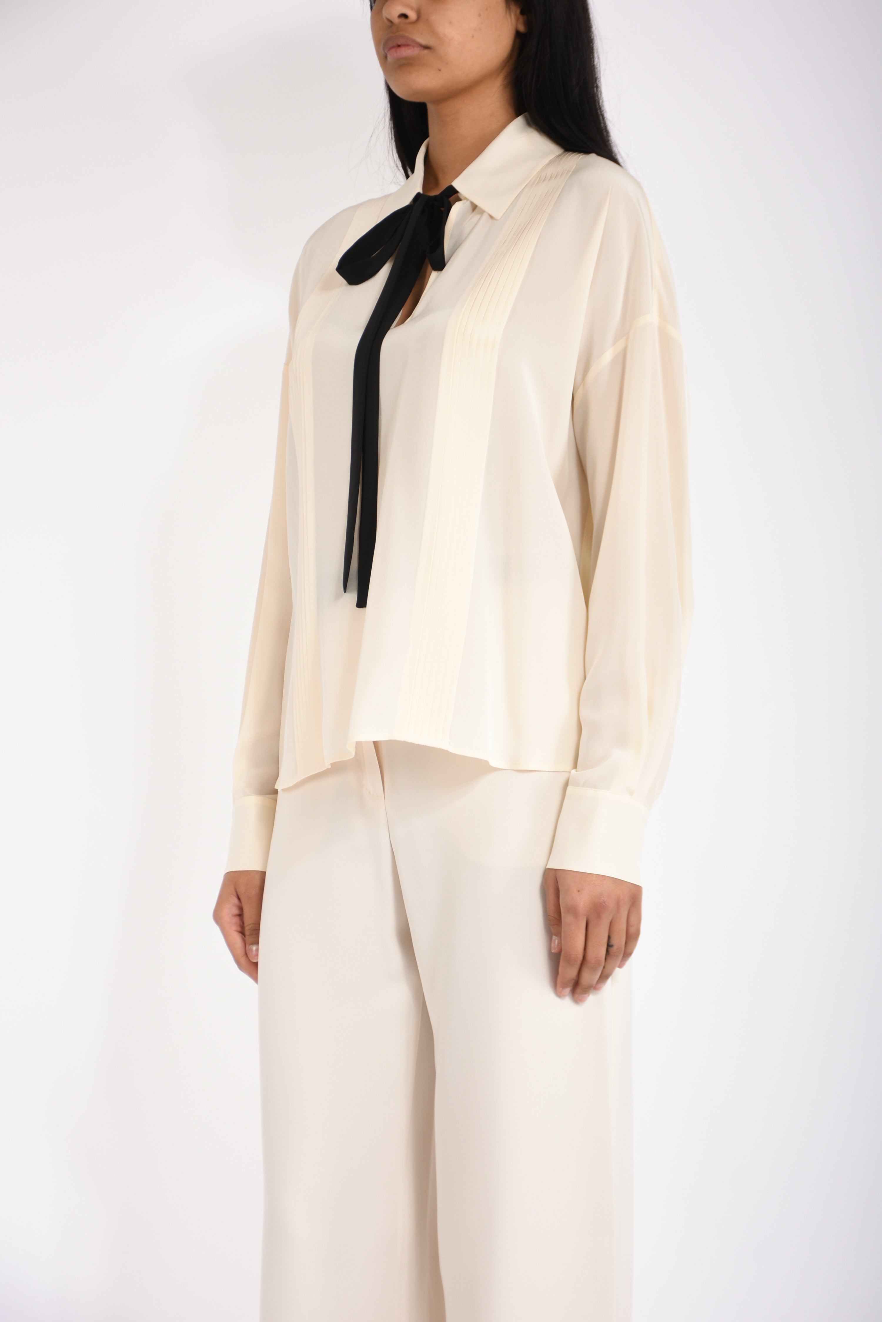 camicia in seta con cravattino colon