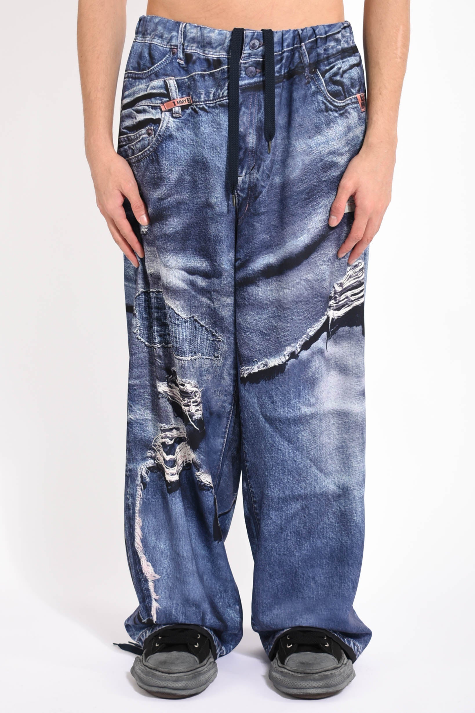 pantaloni all over printed