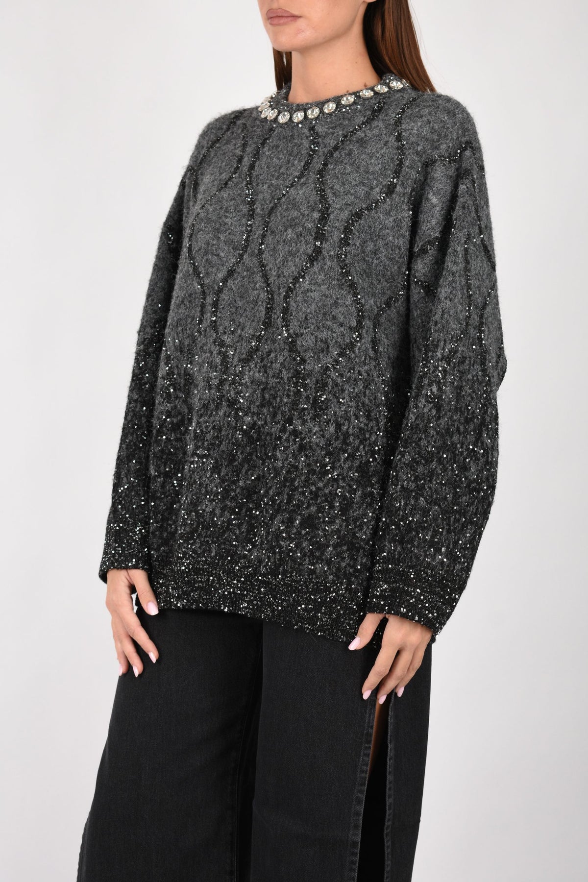 Maglione con collo gioiello e micro paillettes 107855A3OZ