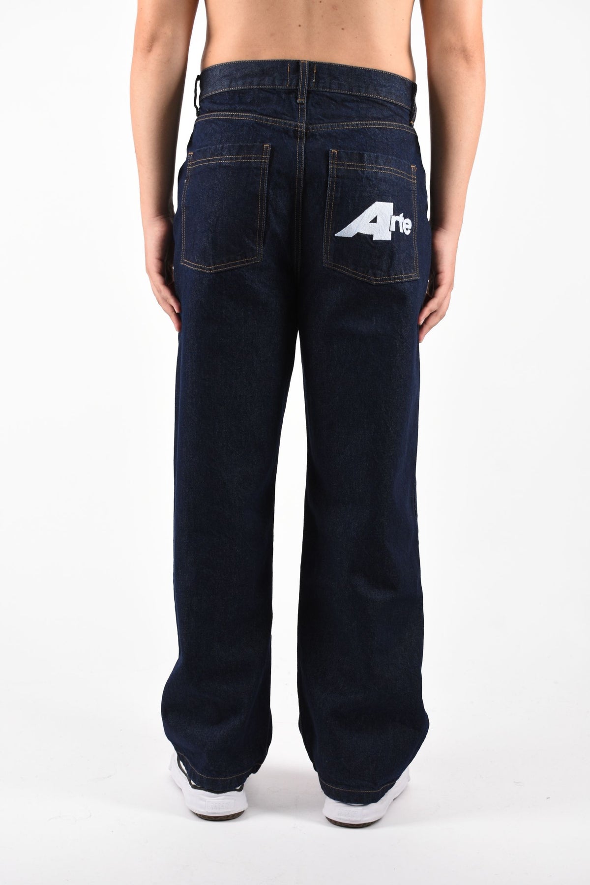 Jeans baggy A uniform AW26035P