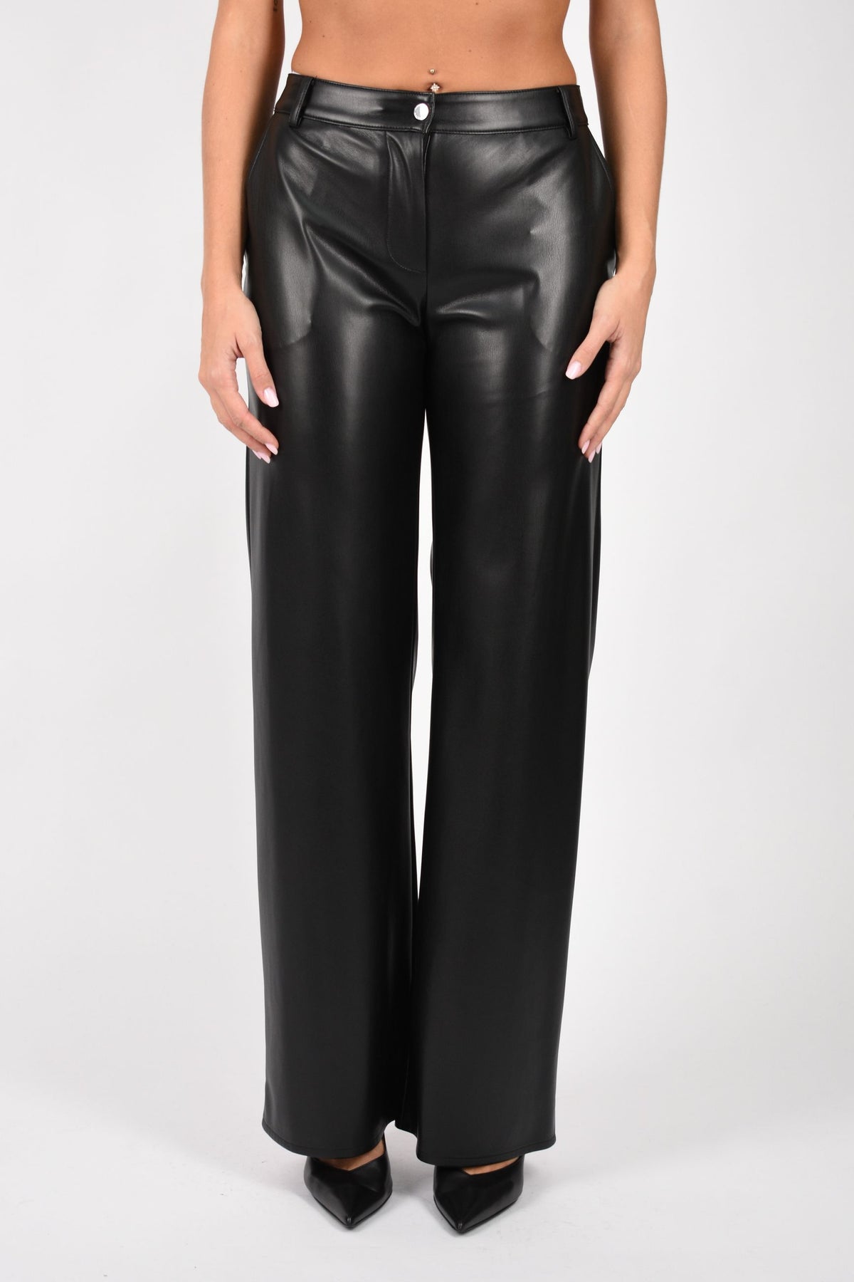 Pantaloni dritti in tessuto spalmato 8P0181E005