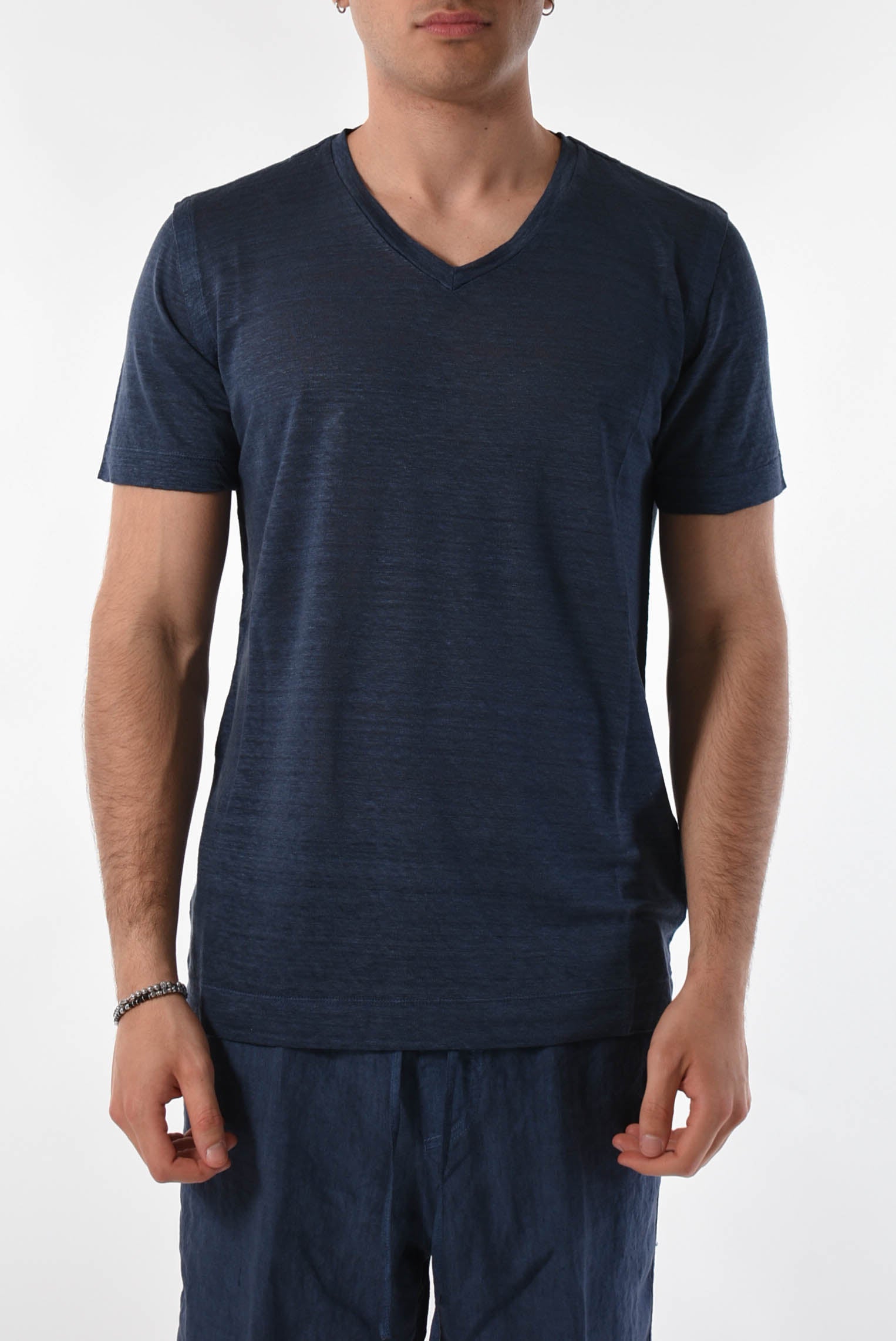 120% LINO T-shirt a V