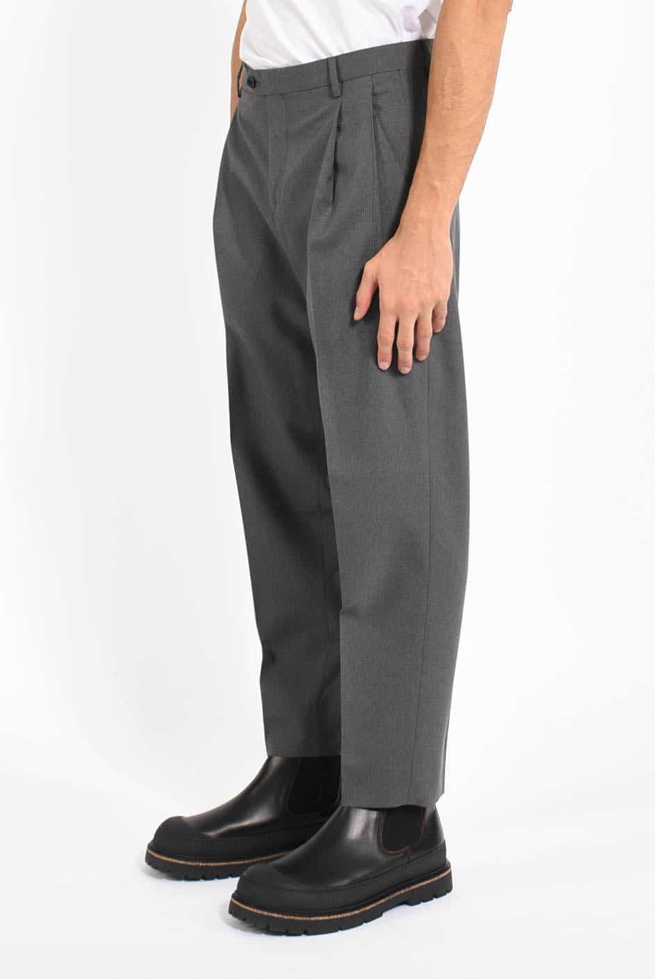 Pantaloni arnos in lana vergine