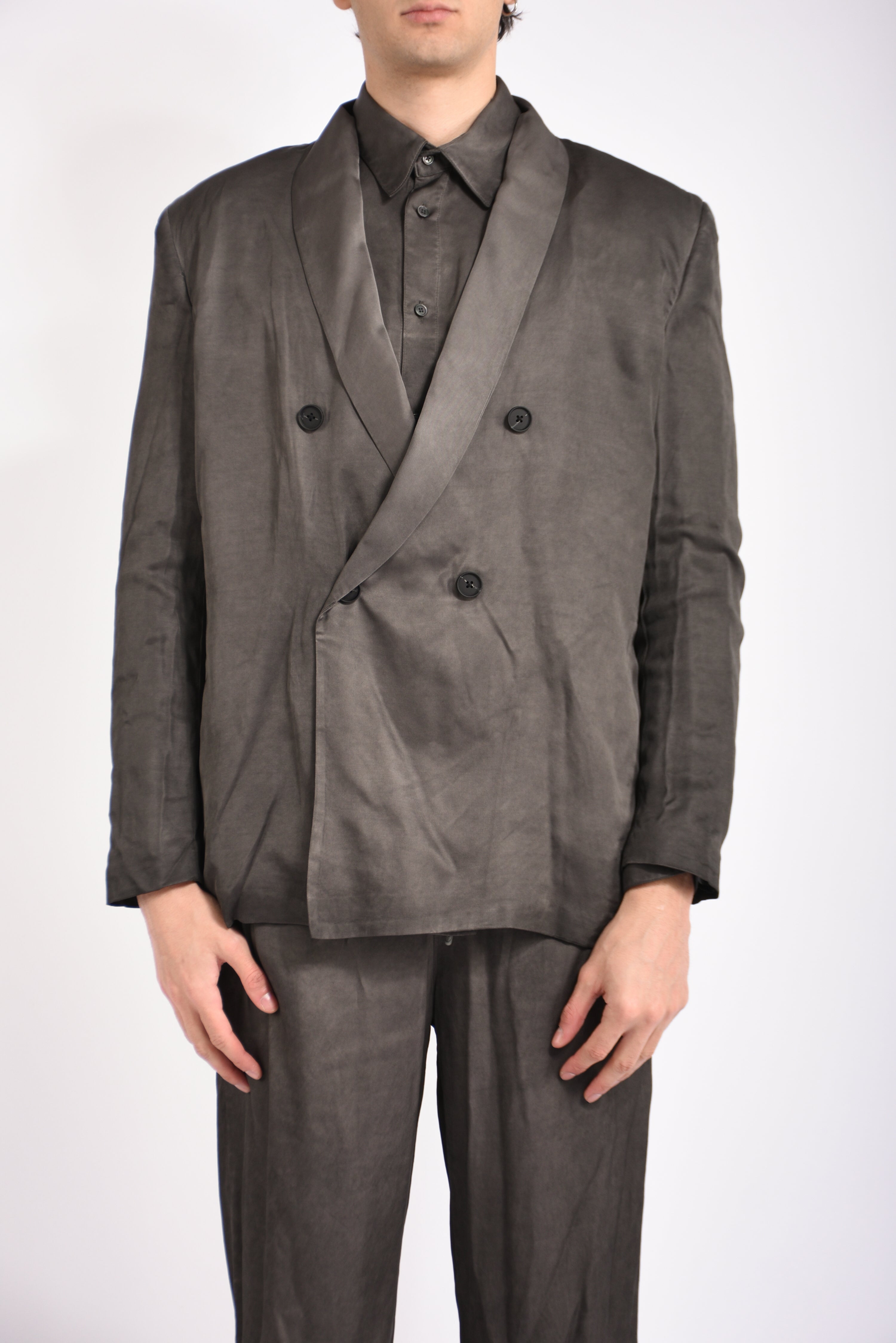 Giacca in viscosa fluida dirty wash