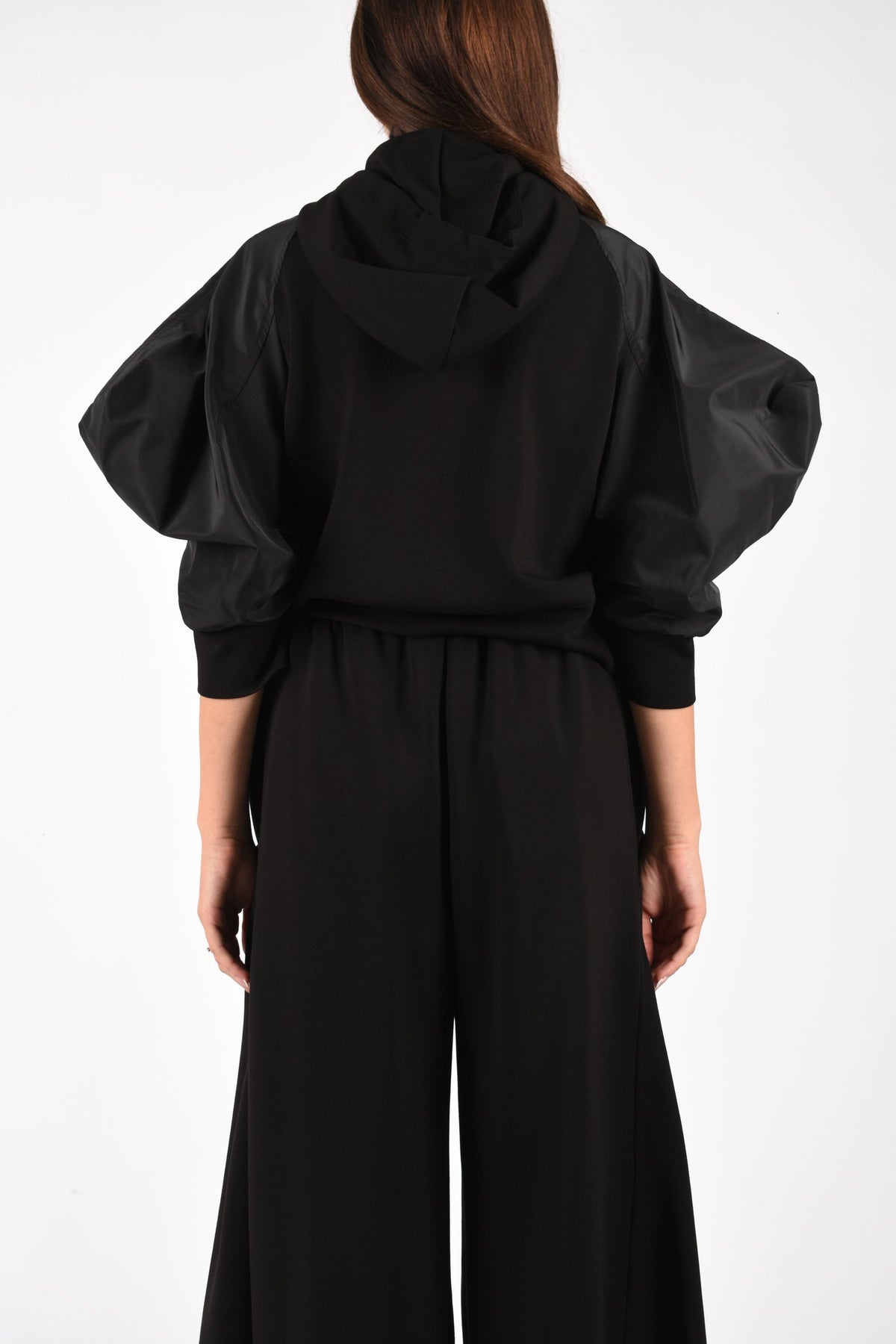 BLUSA CON CAPPUCCIO ED INSERTI IN TAFFETA M6FD10