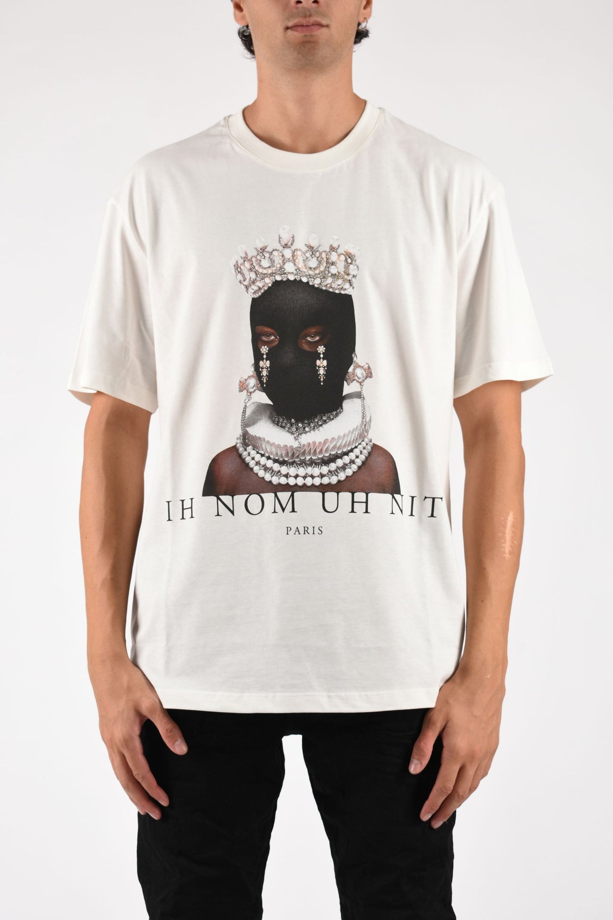 T-shirt mask queen print