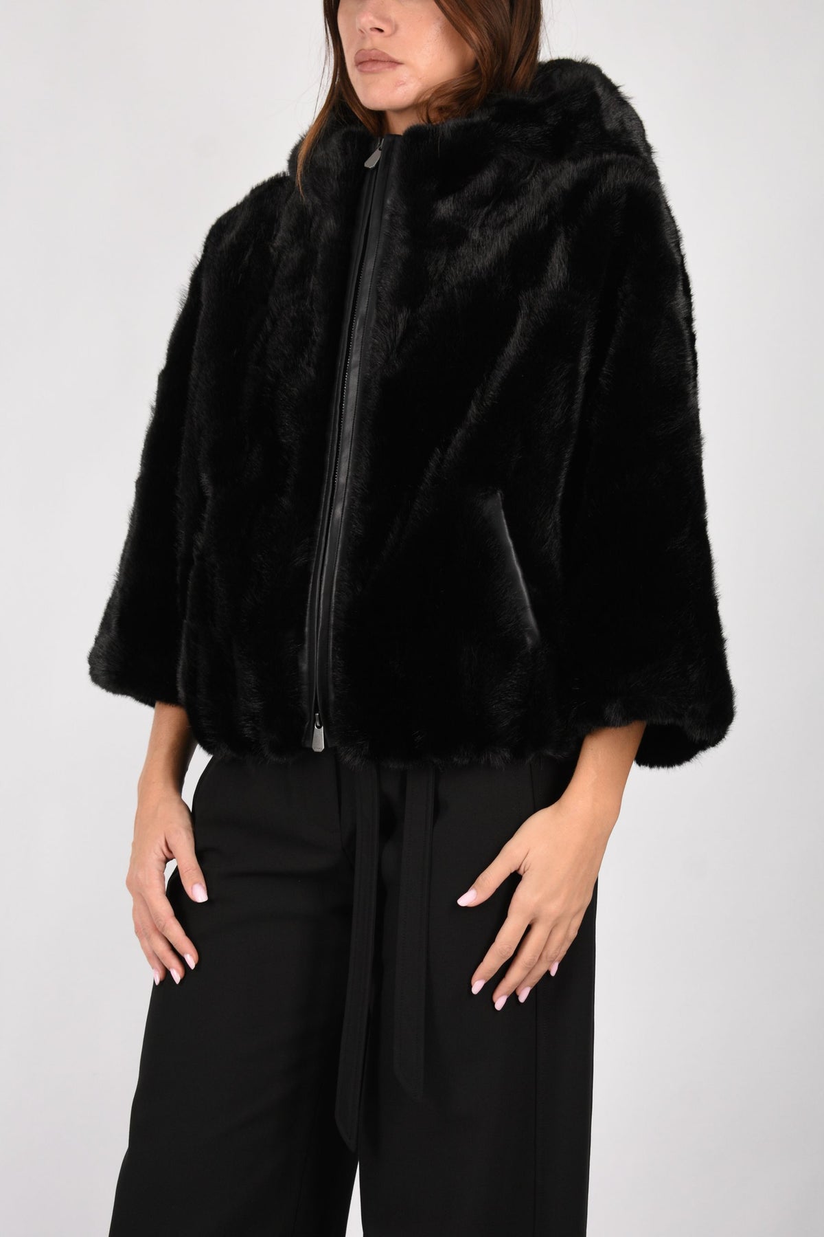 Giacca blouson effetto pelliccia con cappuccio 107054A3C5