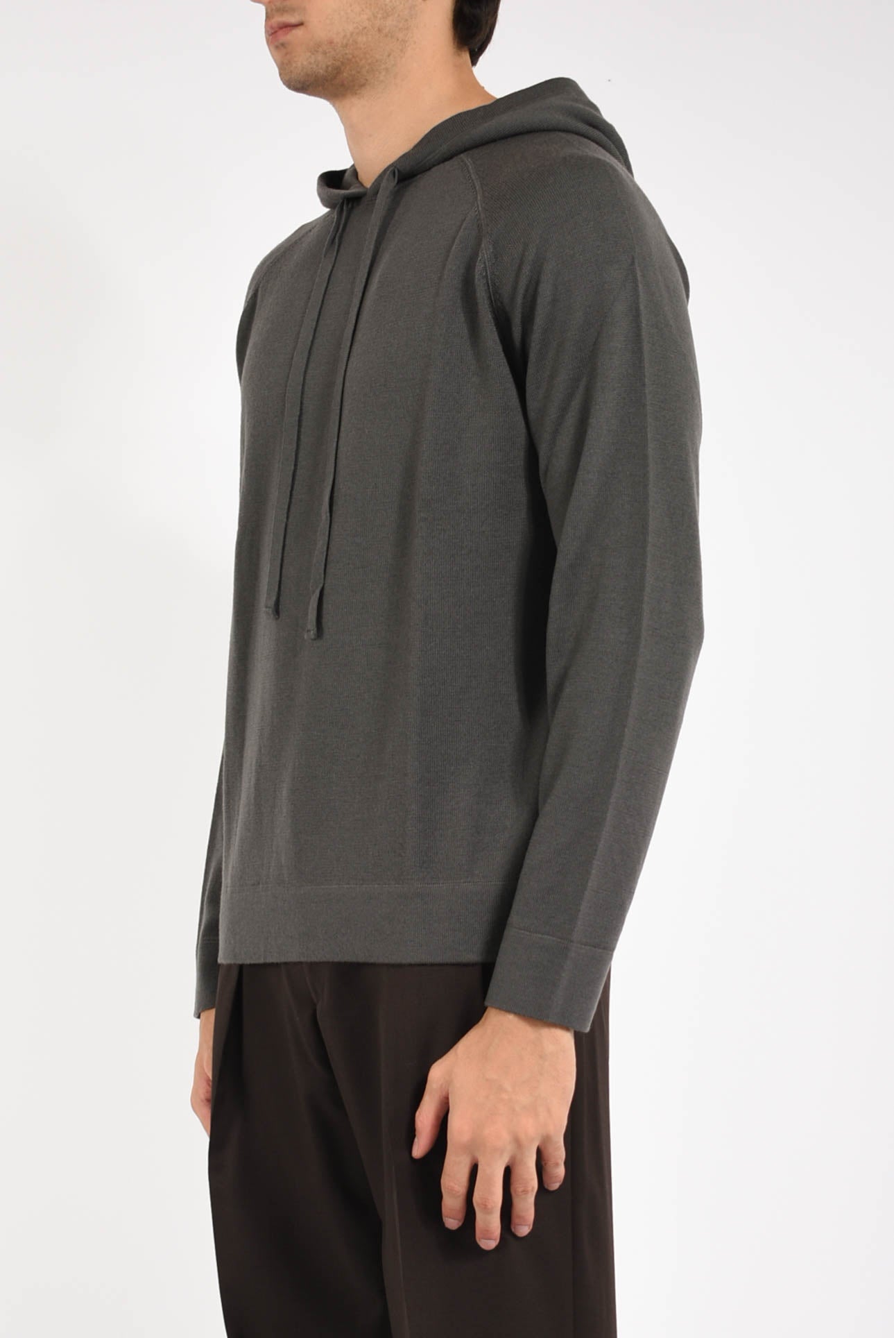 Maglia taglio felpa in lana vergine