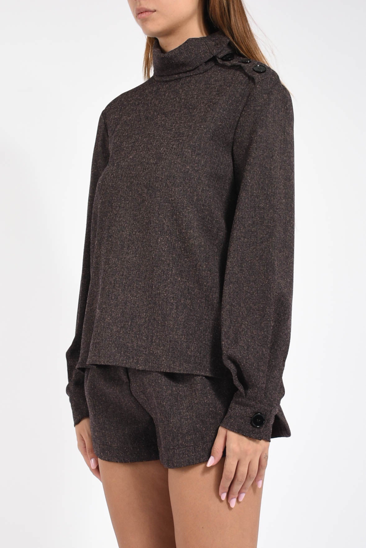 camicia strutturata a collo alto