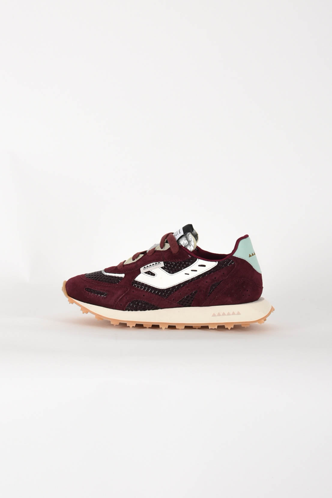 sneakers  mahogany w