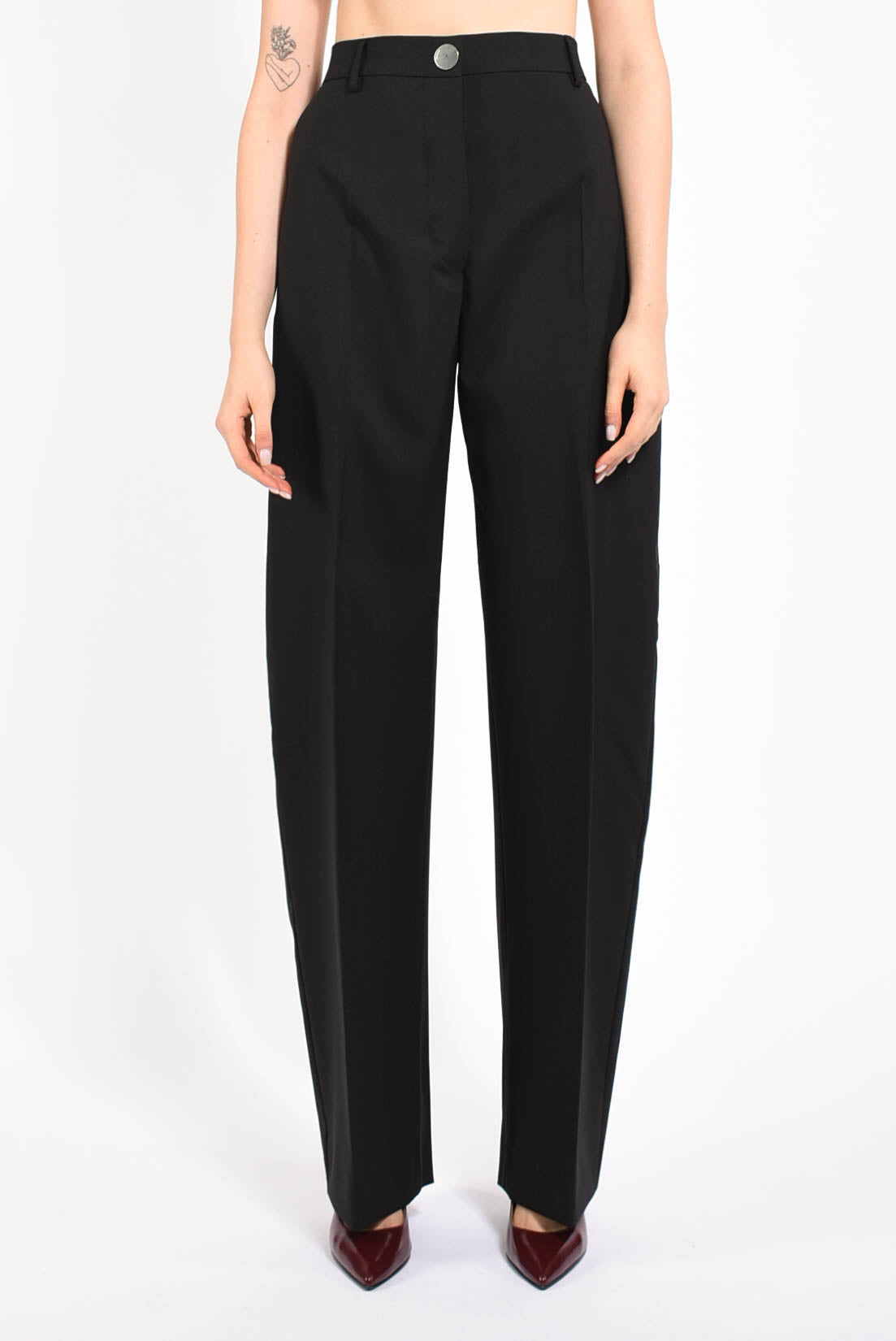 pantaloni dritti modello salvo