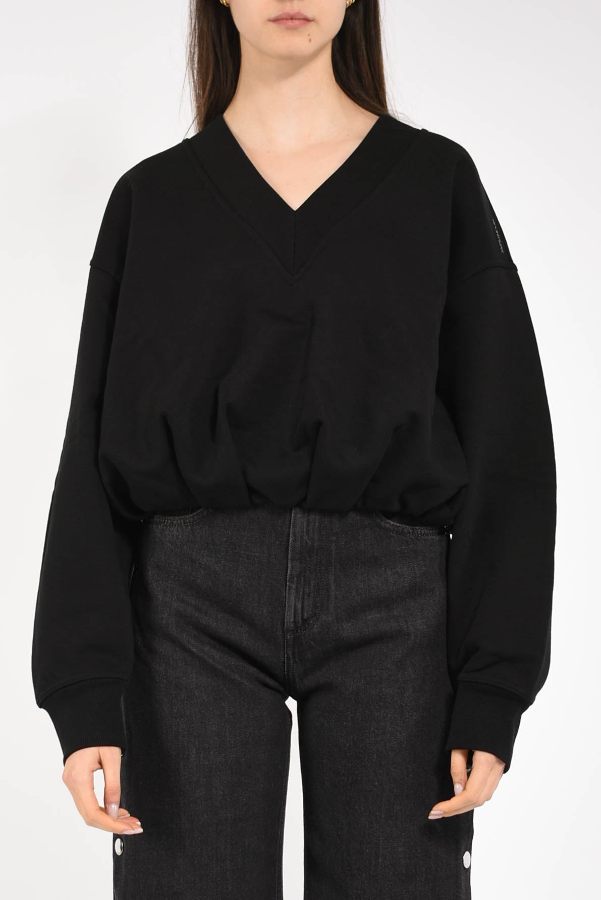 Felpa crop modello colleg